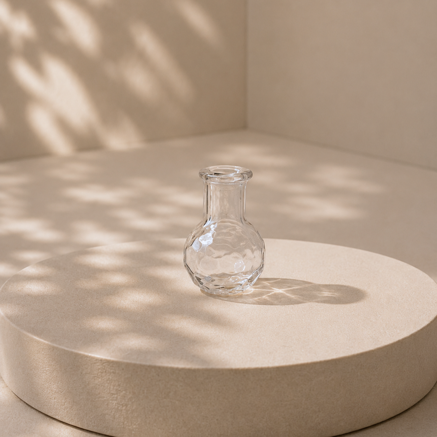 Glass_Faceted_Bud_Vase_image_2