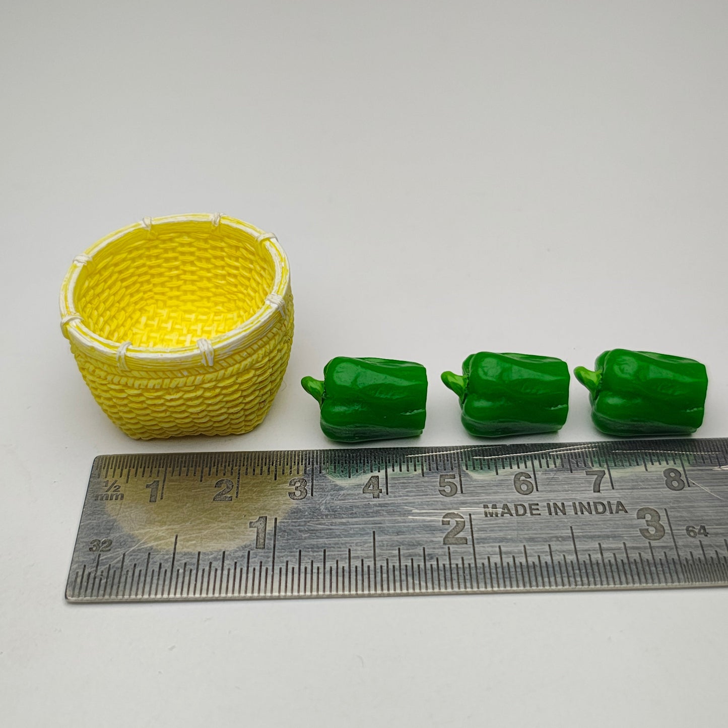 Green_Capsicum_Basket_image_3