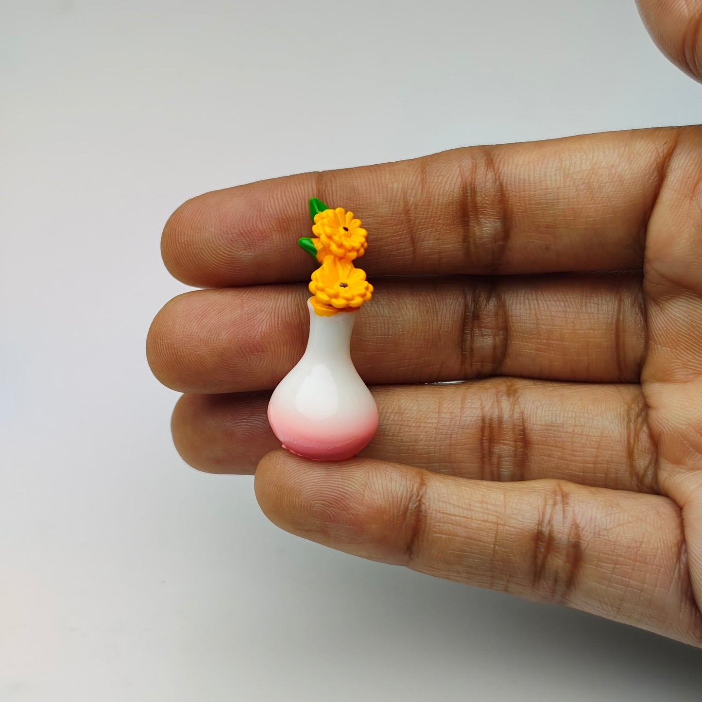 Flower vase