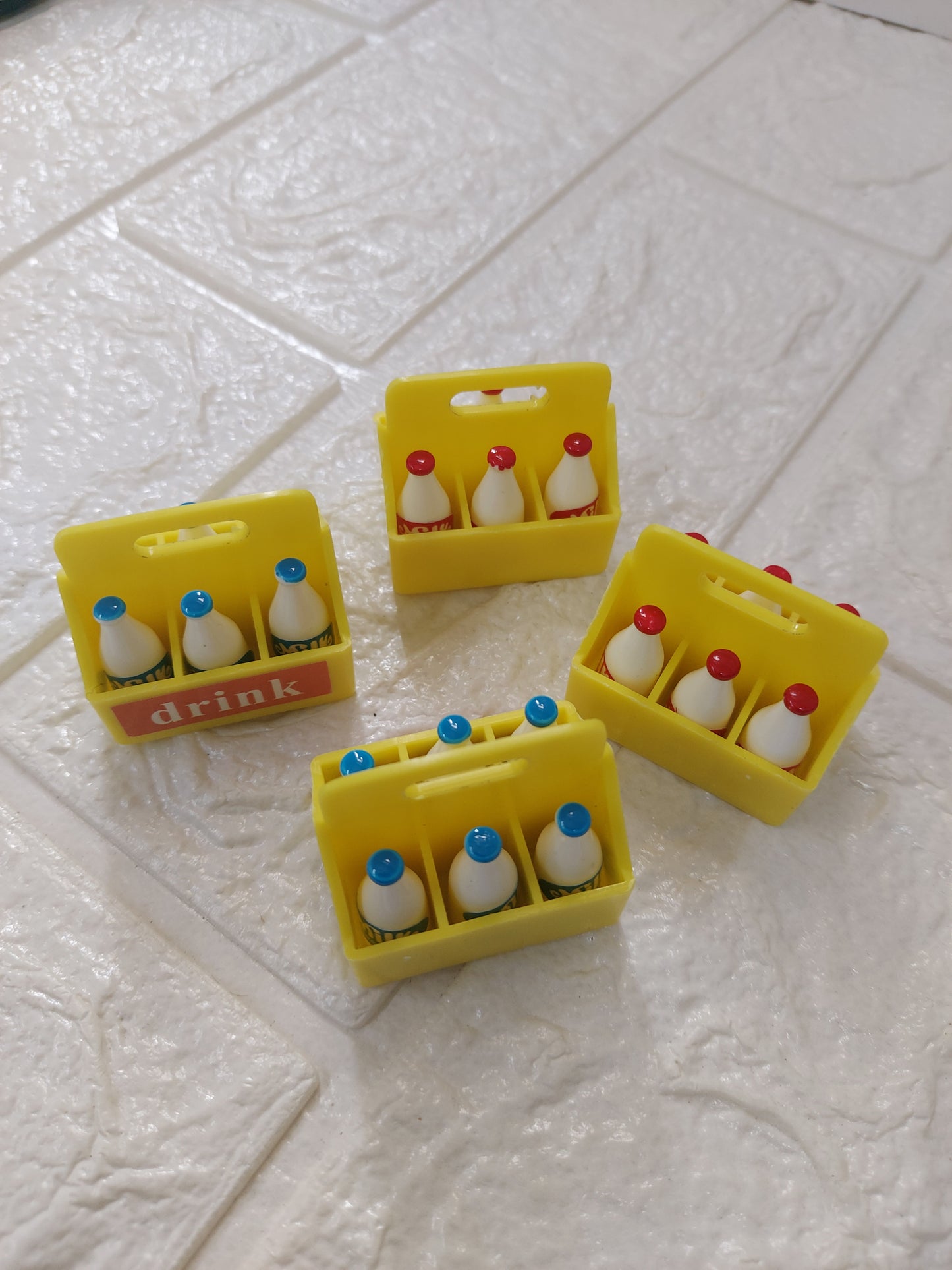 Milk bottles Tray per set