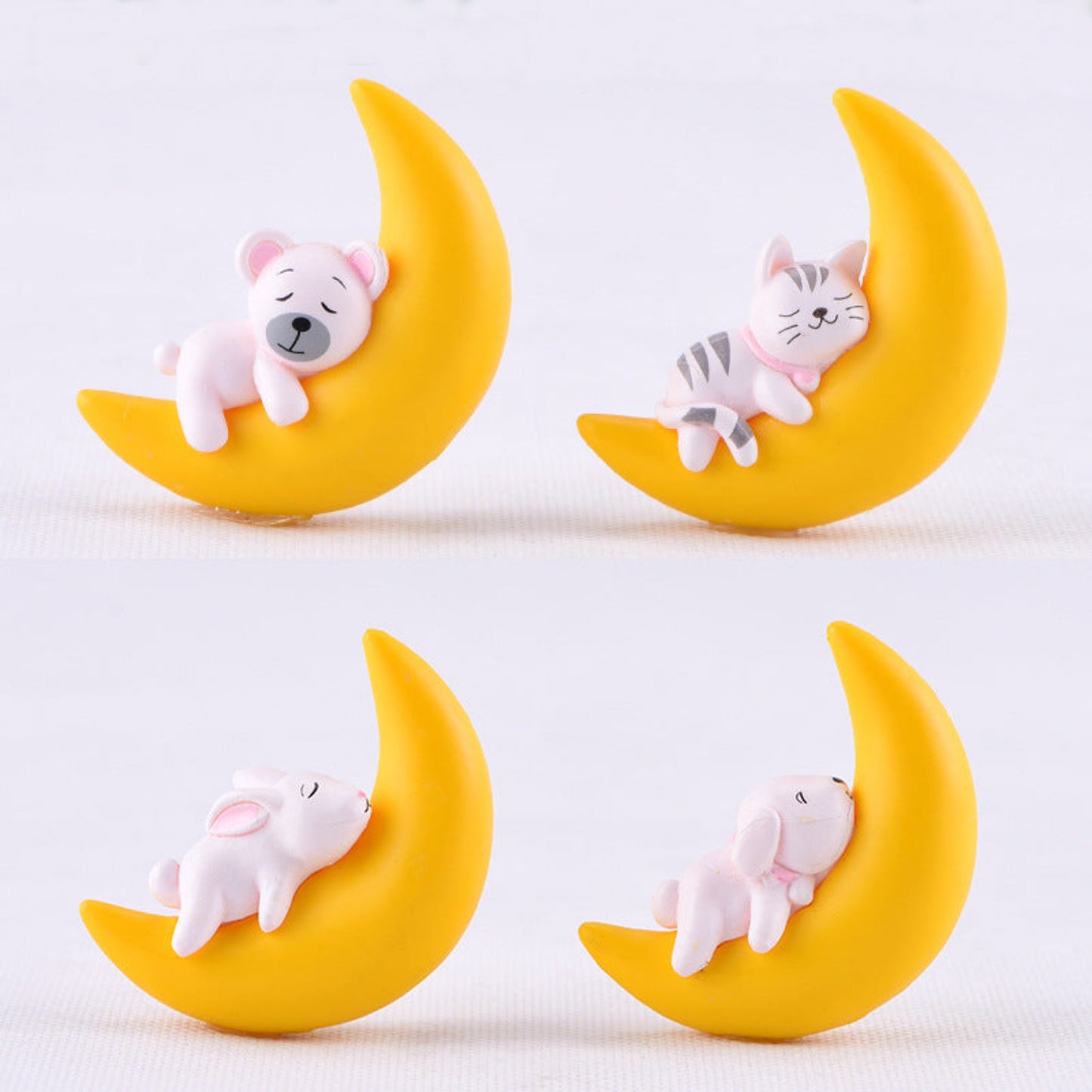 Animals_Sleeping_in_Moon_Set_image_2