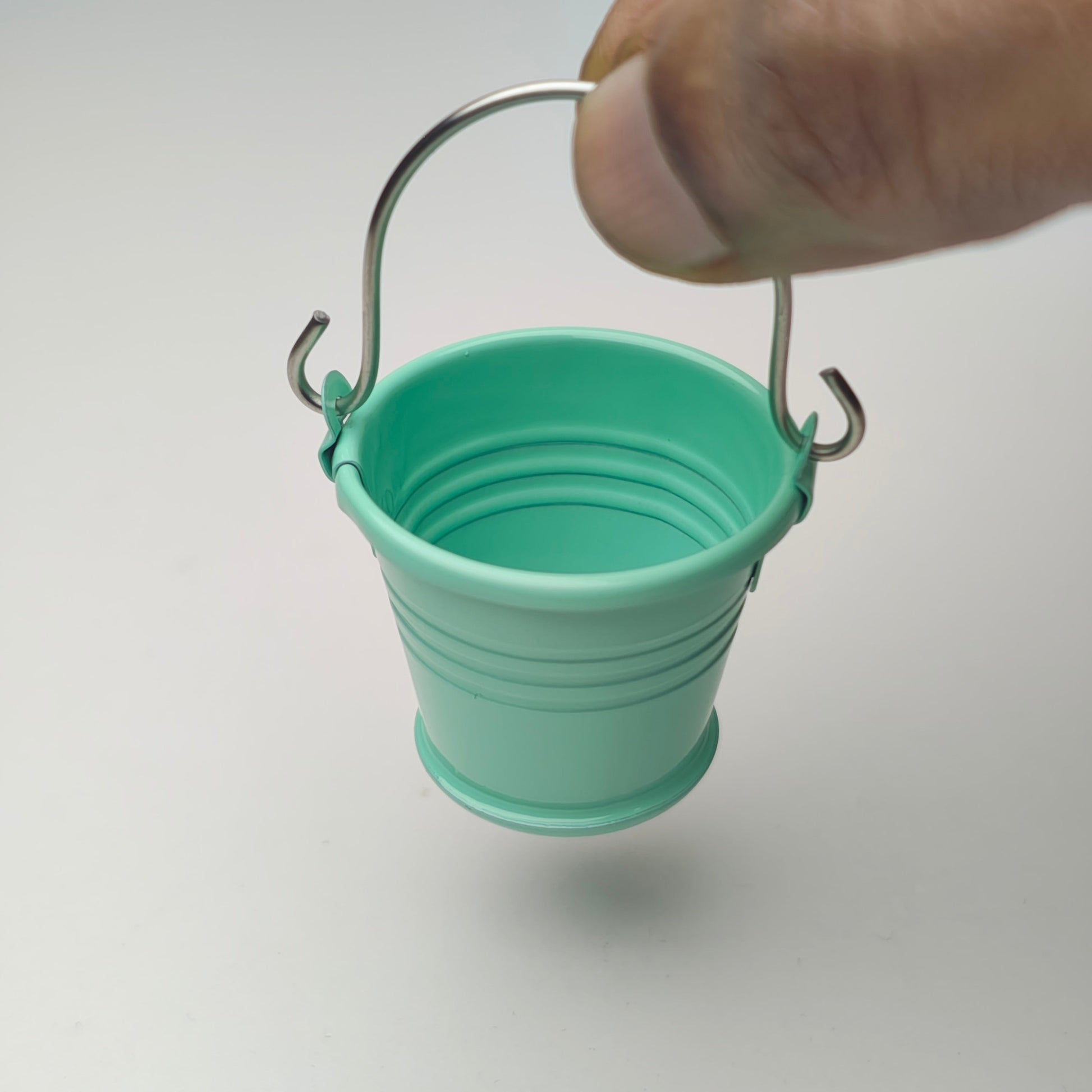 Bucket_image_2