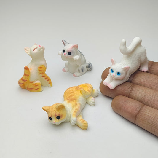 Cat_Figurine_Set_image_1