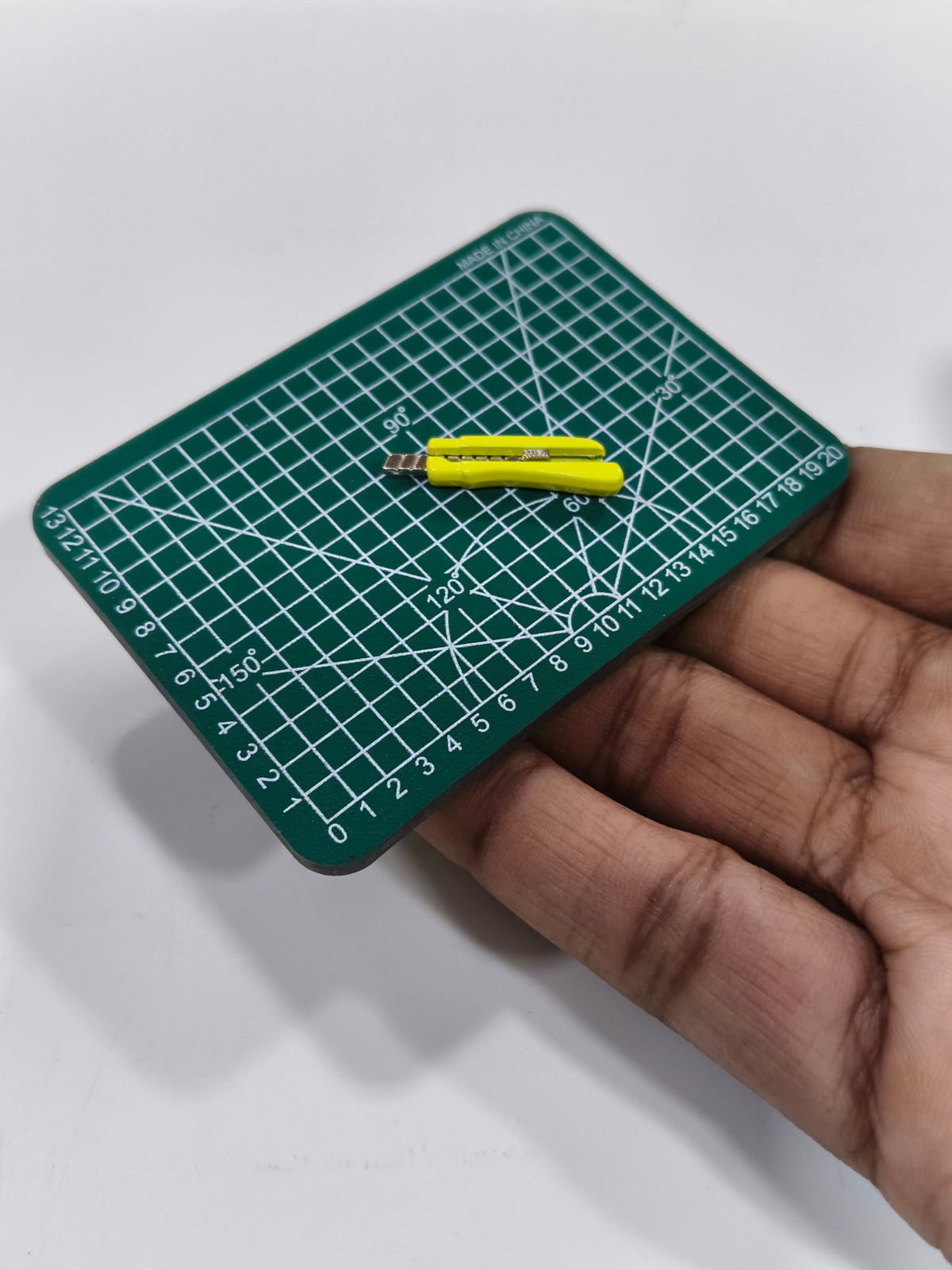 Cutting_Mat_with_Cutter_image_2