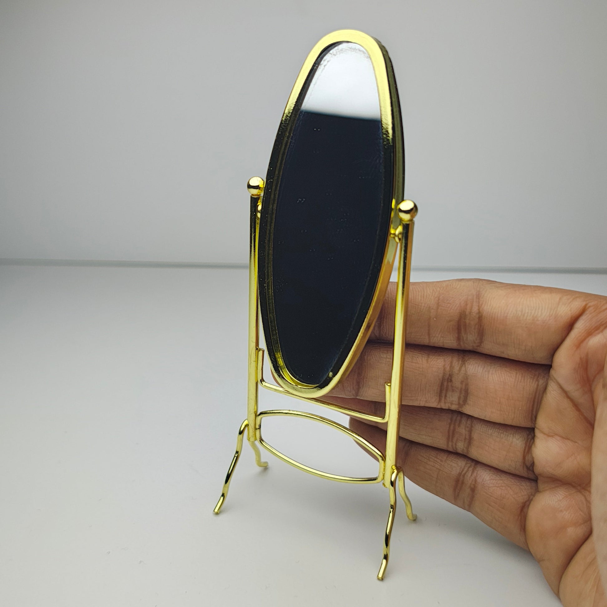 Decorative_mirror_iimage_1