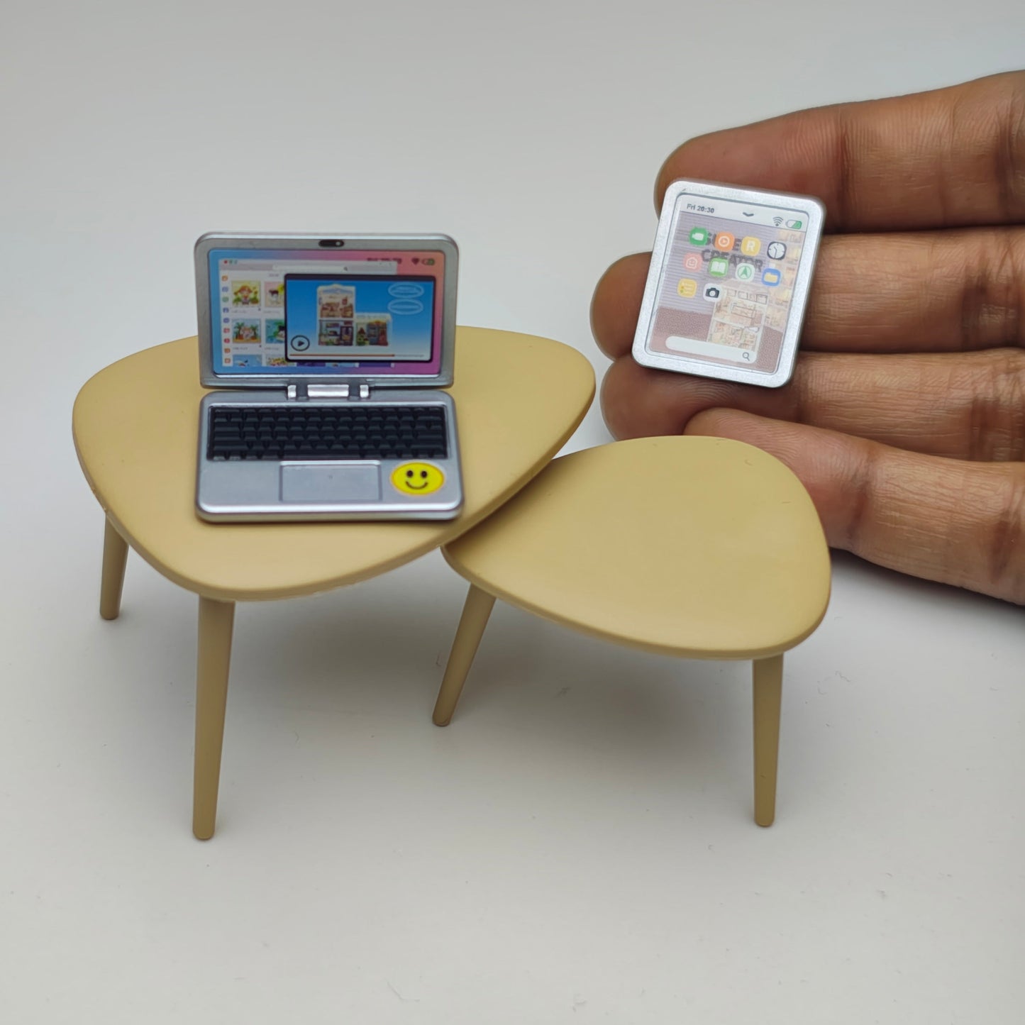 Designer_Table_with_Laptop_and_Tablet_image_1