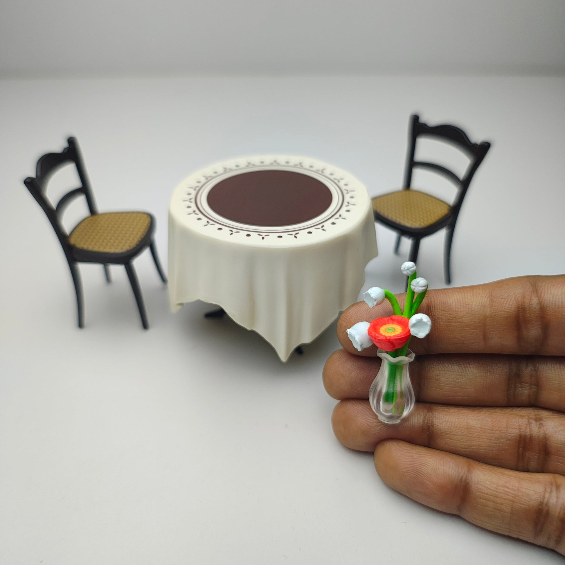 Dining_Table_and_Chair_Set_image_2