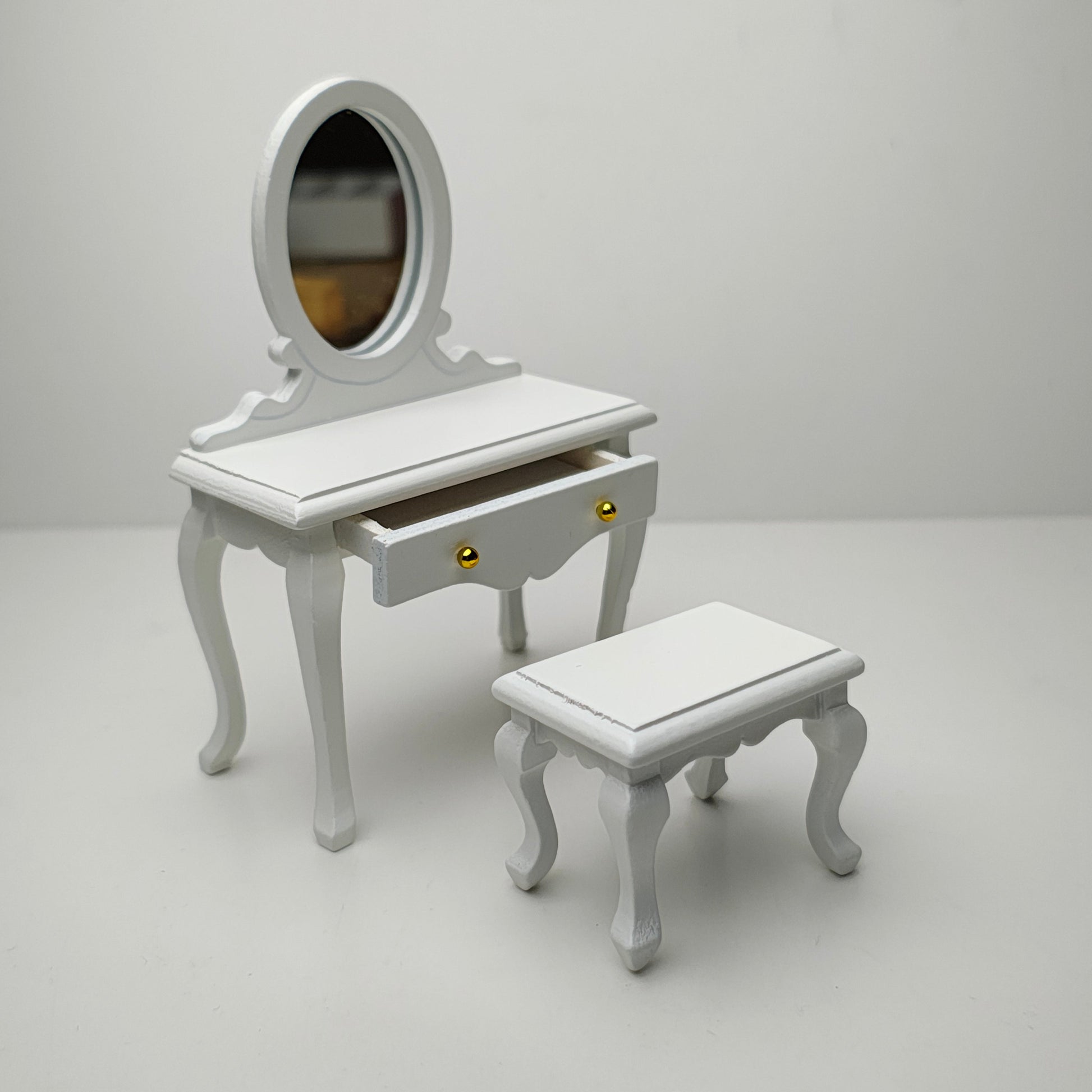 Dressing_Table_image_2