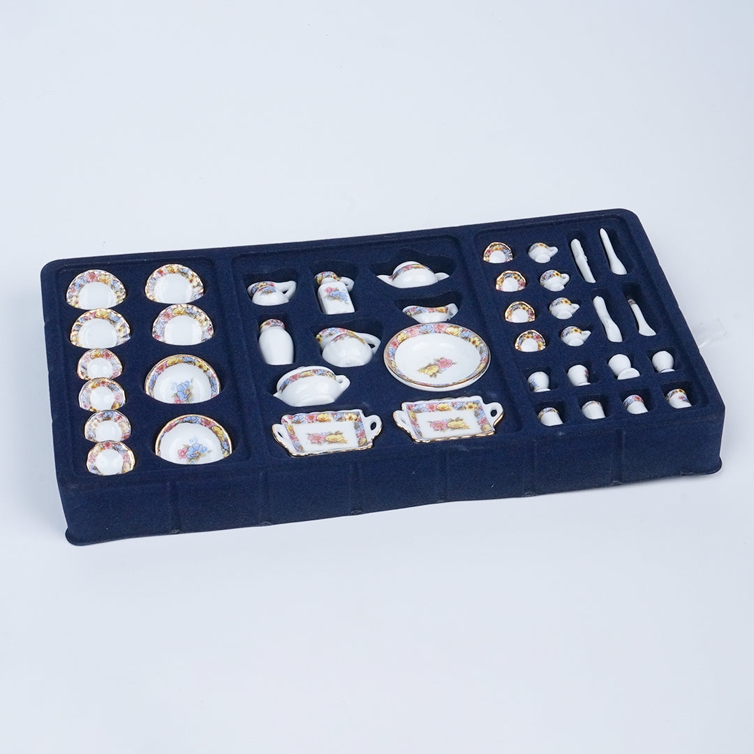 Floral_Pattern_Dinner_Set_image_1