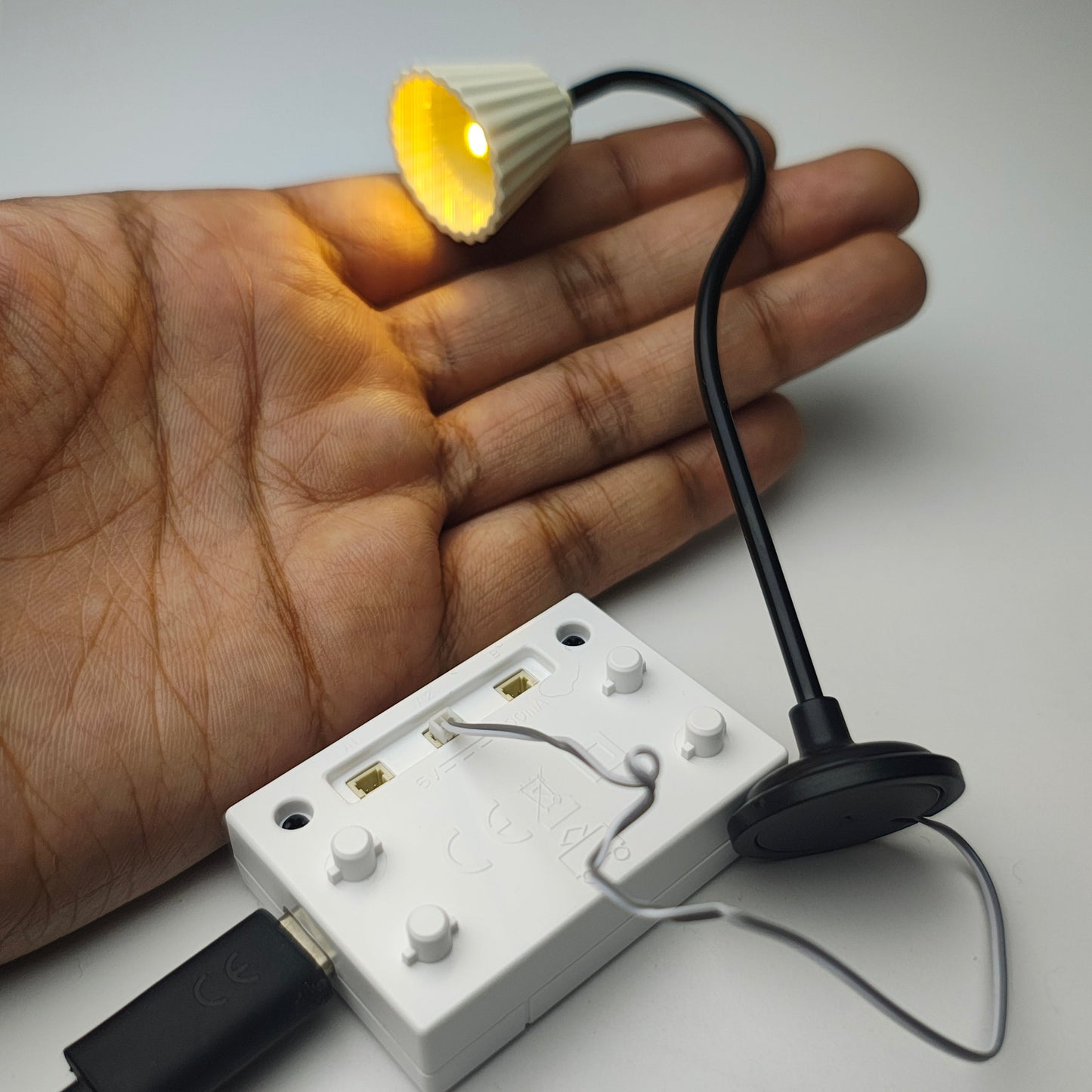 Functional_Night_Lamp_with_Adaptor_image_2