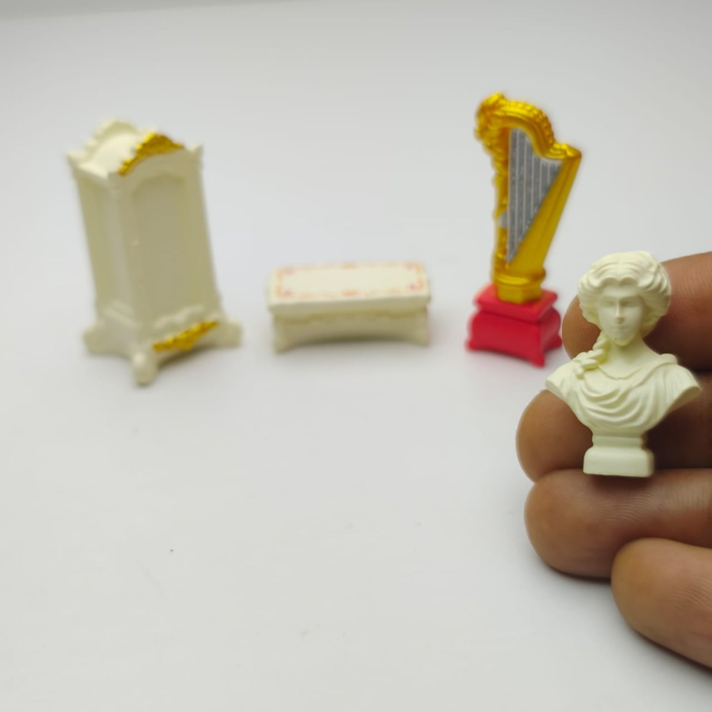 Furniture_and_Accessories_Set_image_1