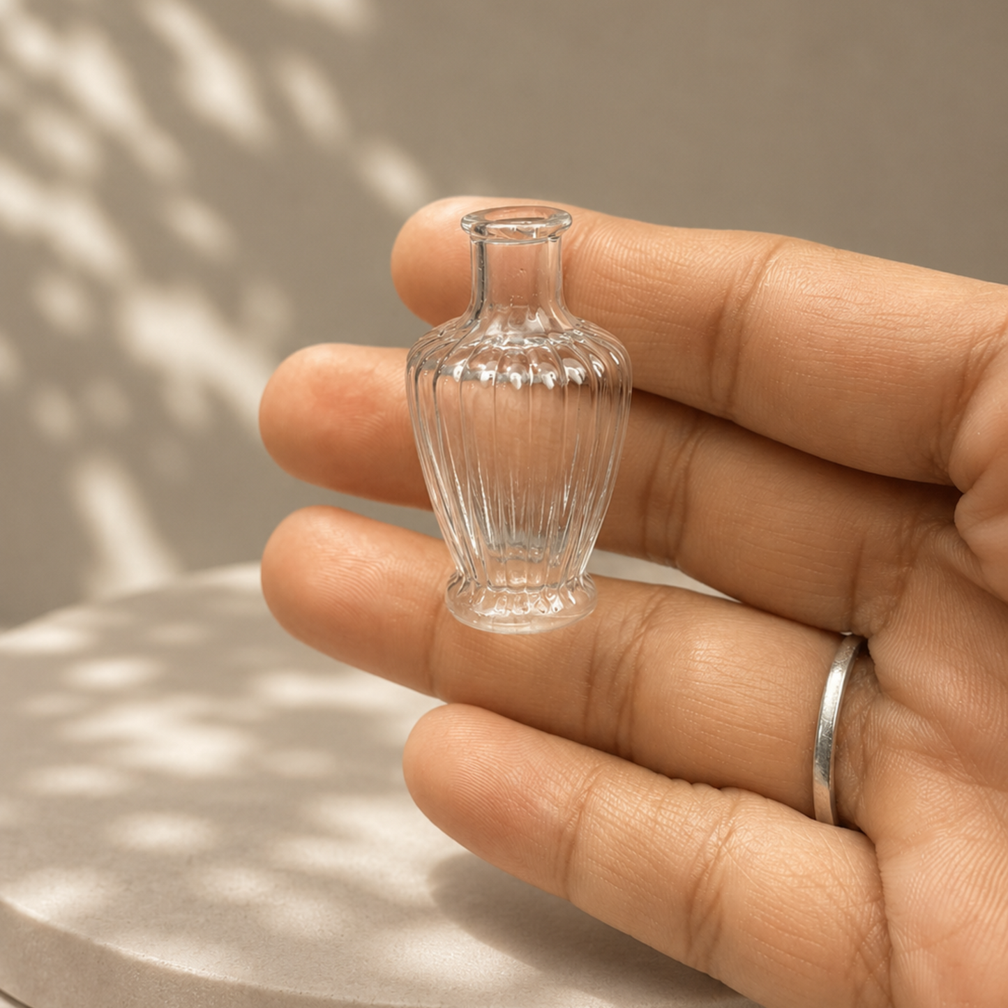 Glass_Ribbed_Bottle_image_1