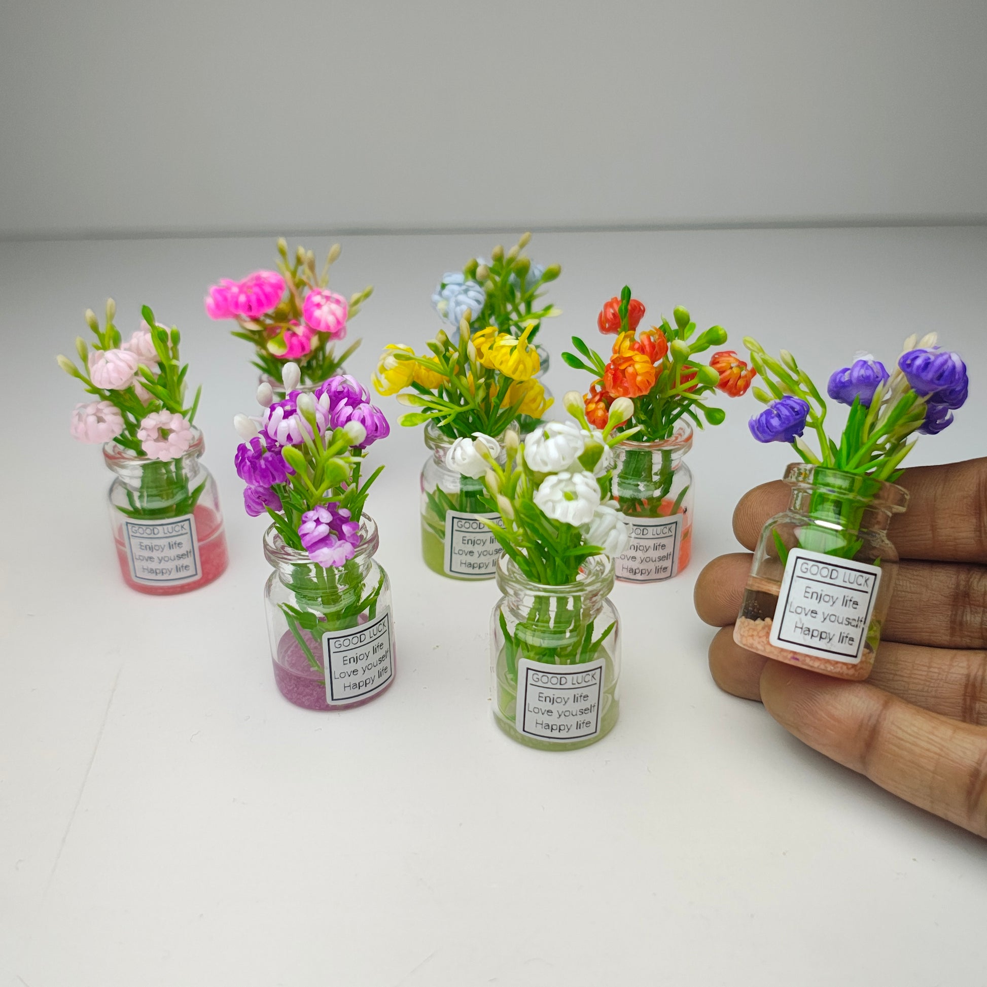 Good_Luck_Flower_Bud_Vase_image