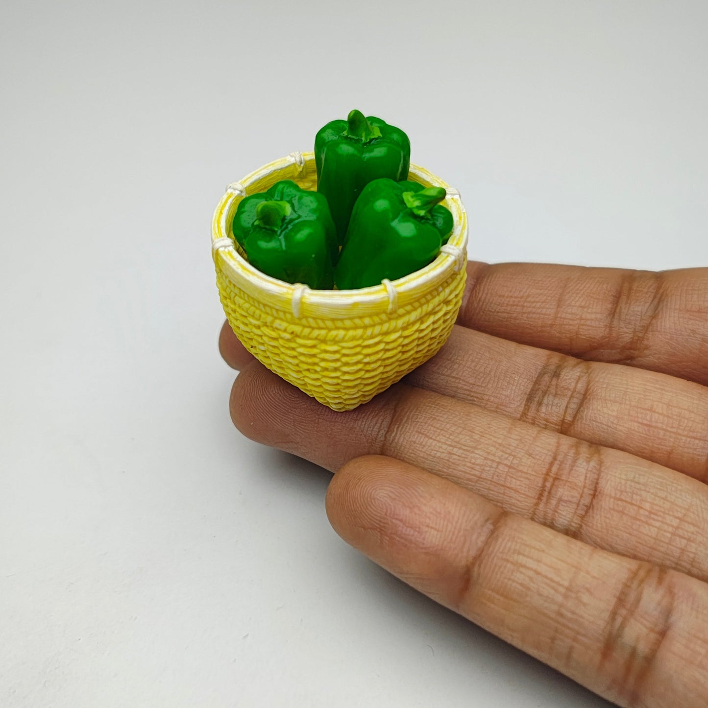 Green_Capsicum_Basket._image_1
