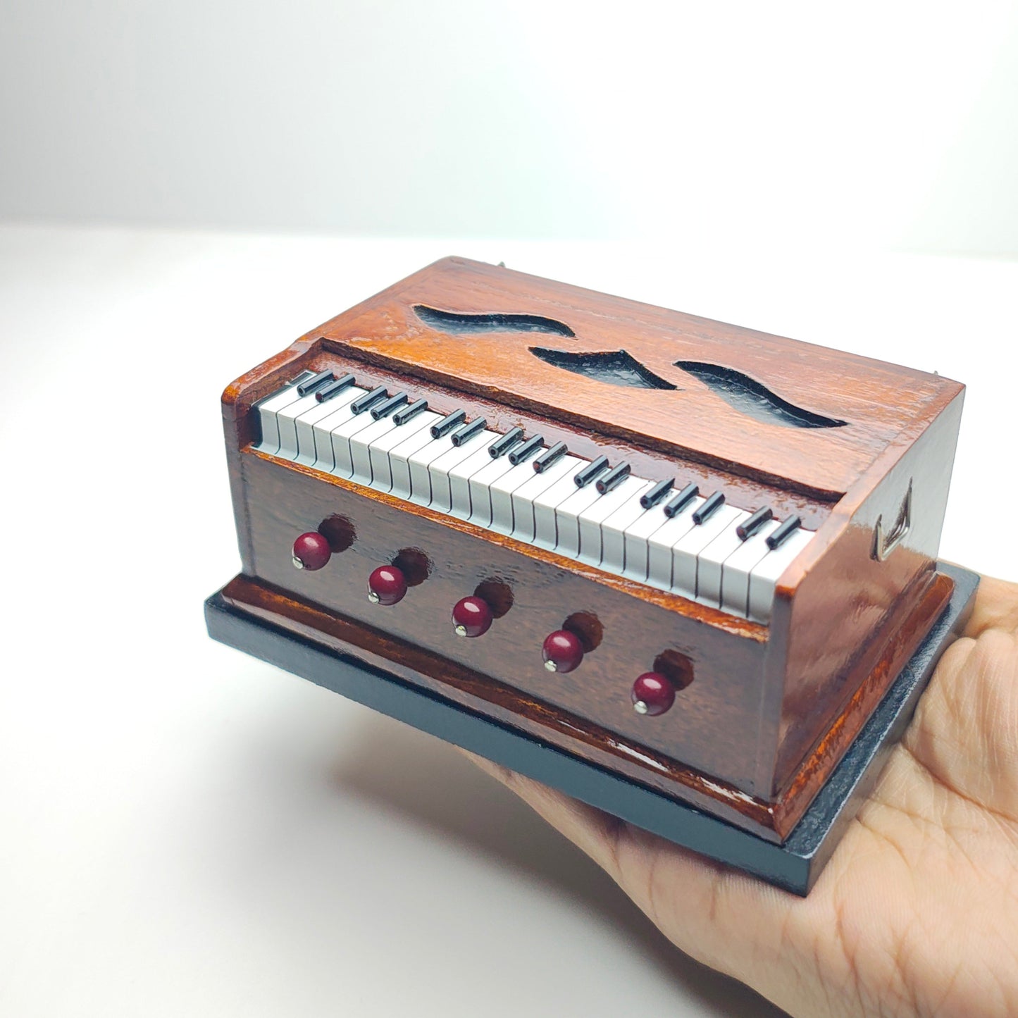 Harmonium_image_1