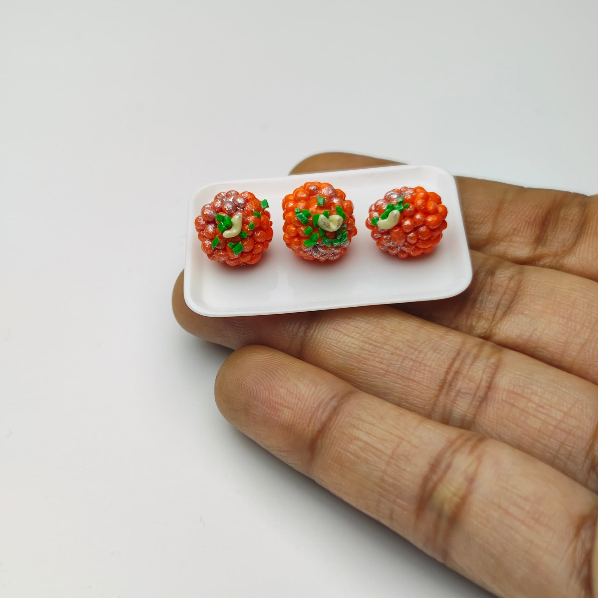 Laddu_Sweet_Set_image_1