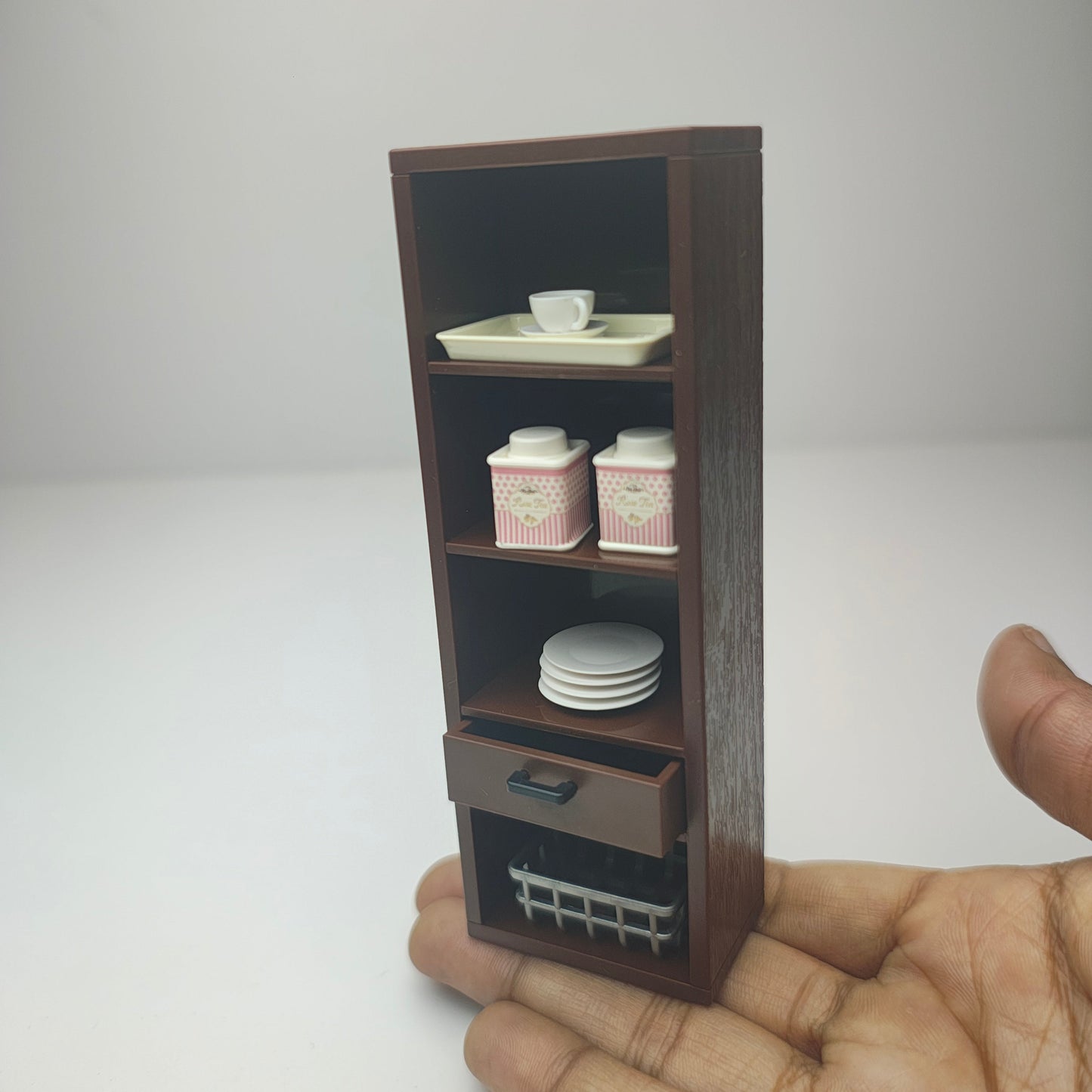 Long_Crockery_Cabinet_image_1