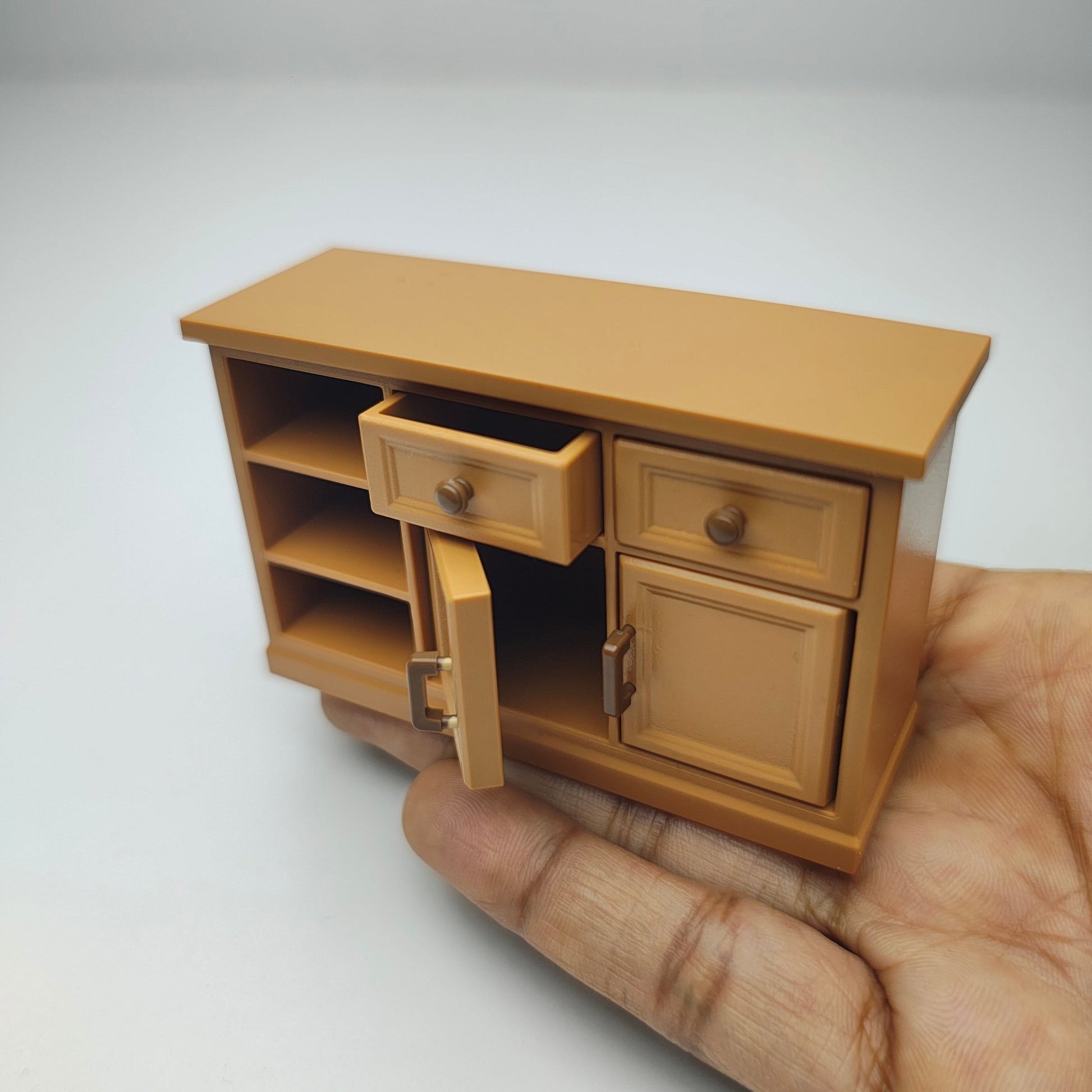 Miniature_Cabinet_image_2