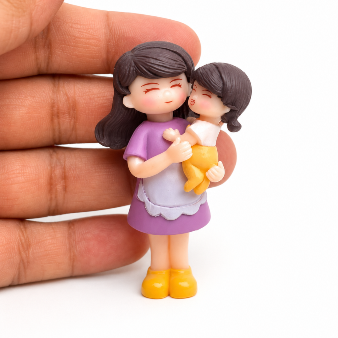 Mother_and_Daughter_Figurines_image_1