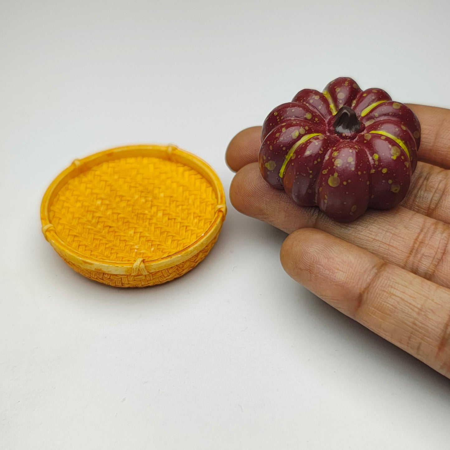 Mulberry_Pumpkin_Basket_image_2