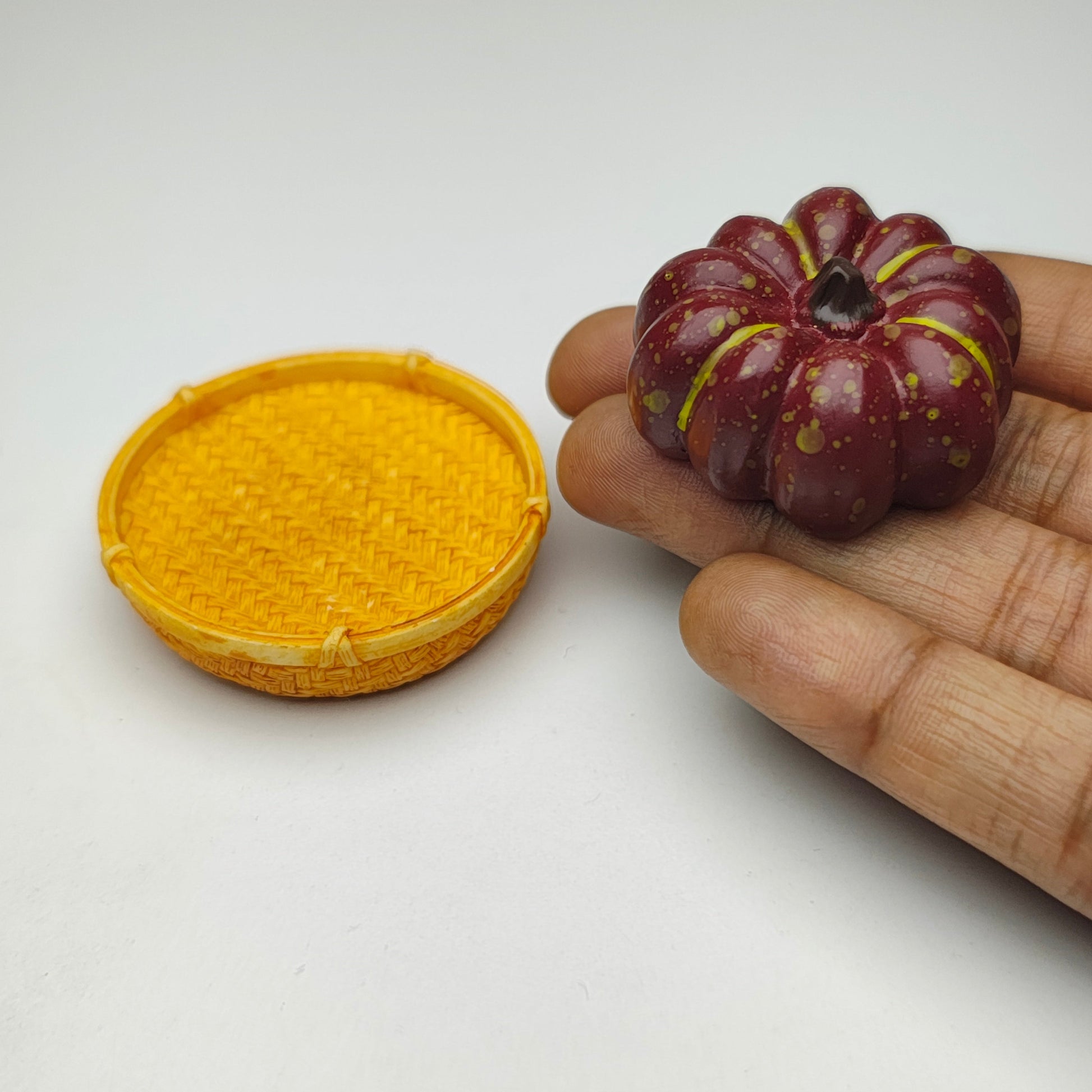 Mulberry_Pumpkin_Basket_image_2