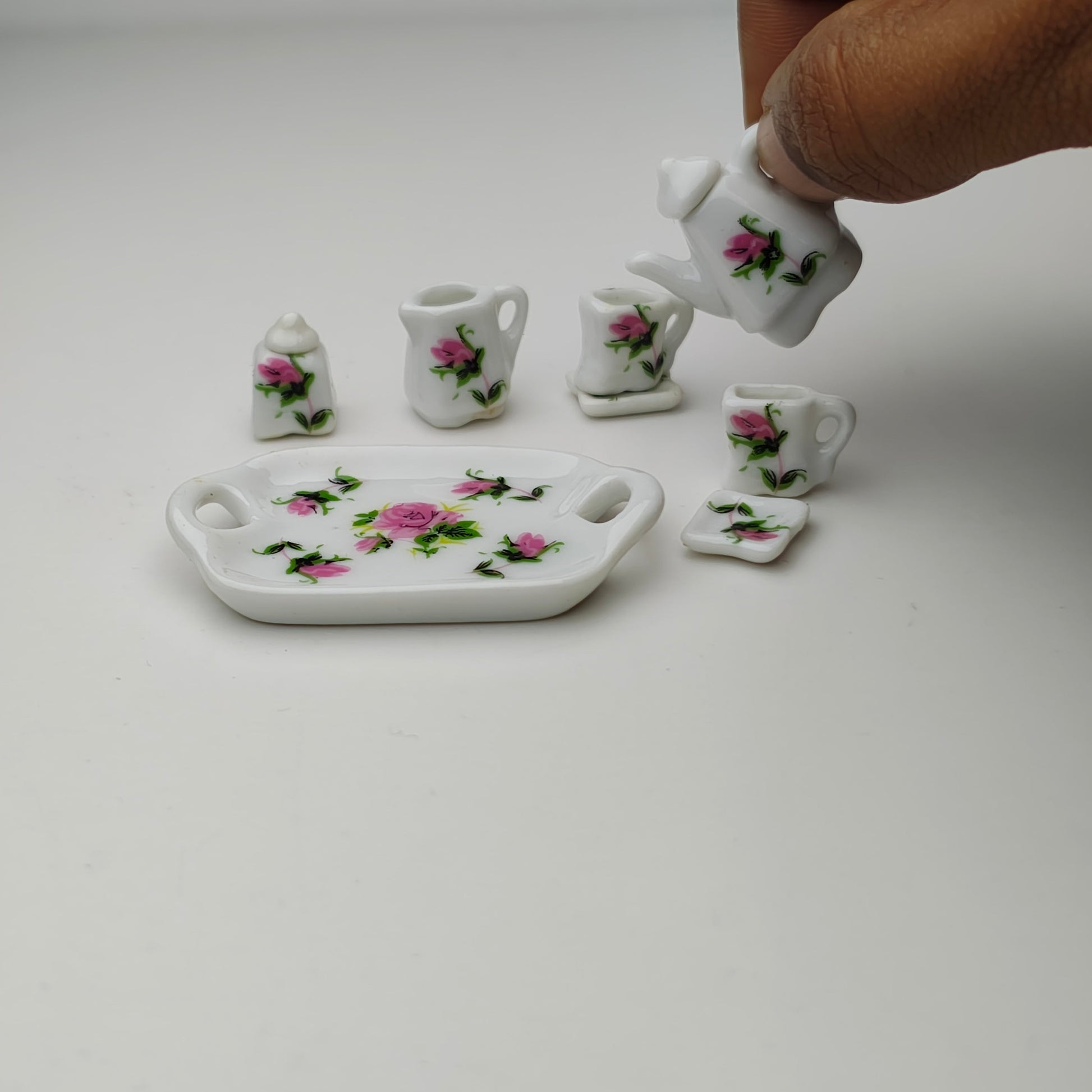 Pink_Rose_Pattern_Tea_Set_image_1
