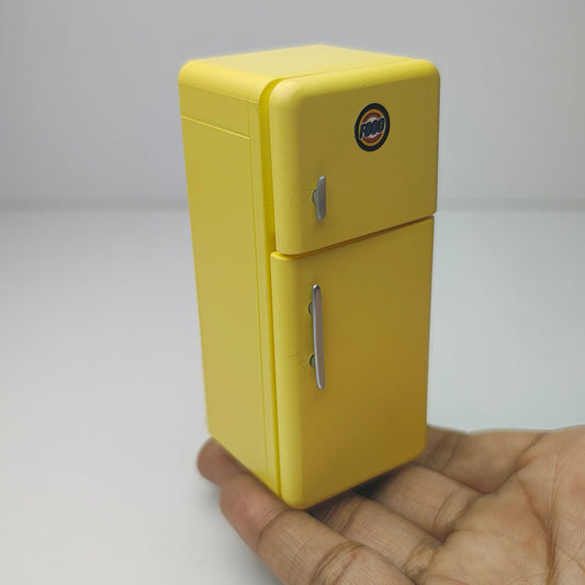 Refrigerator_with_freezer_image_1