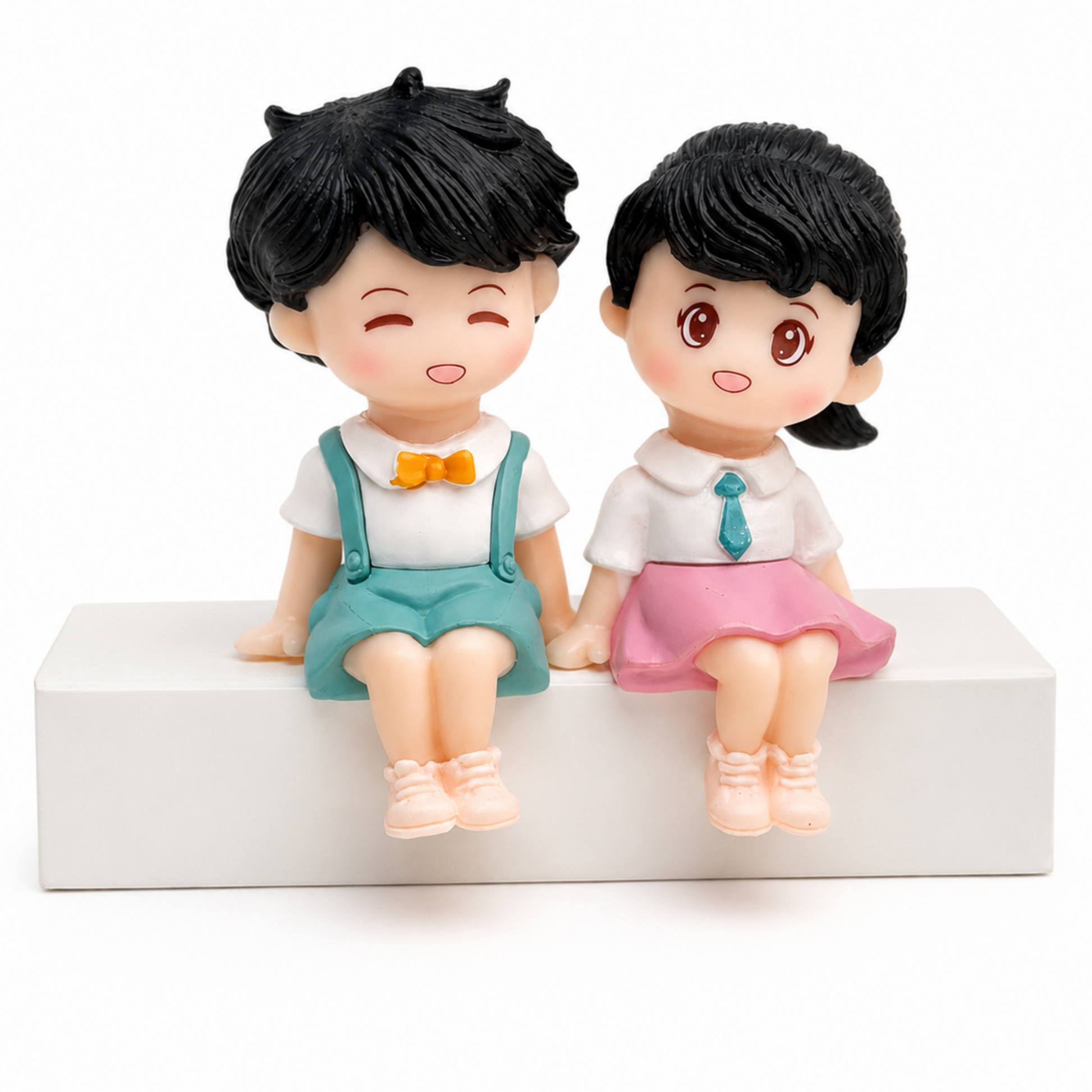 Relaxing_Couple_Figurine_image_2
