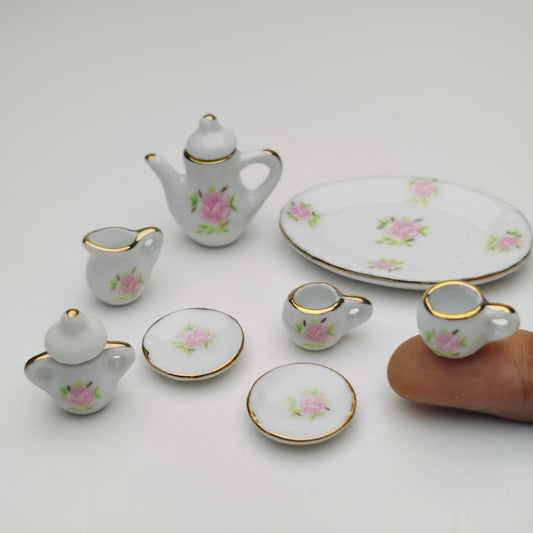 Rose_Pattern_Tea_Set_image_1