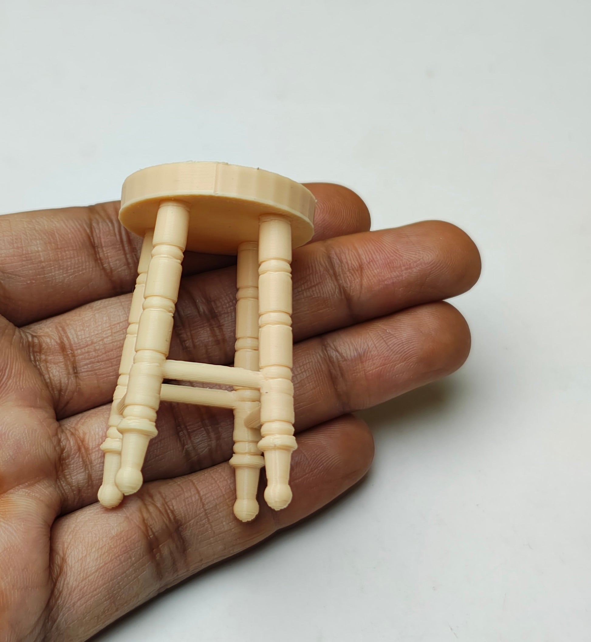 Round_Stool_image_2