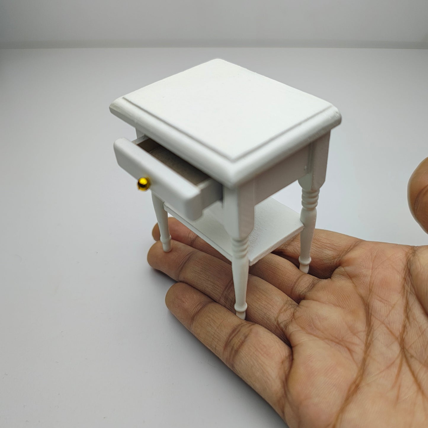 Side_Table_image_1
