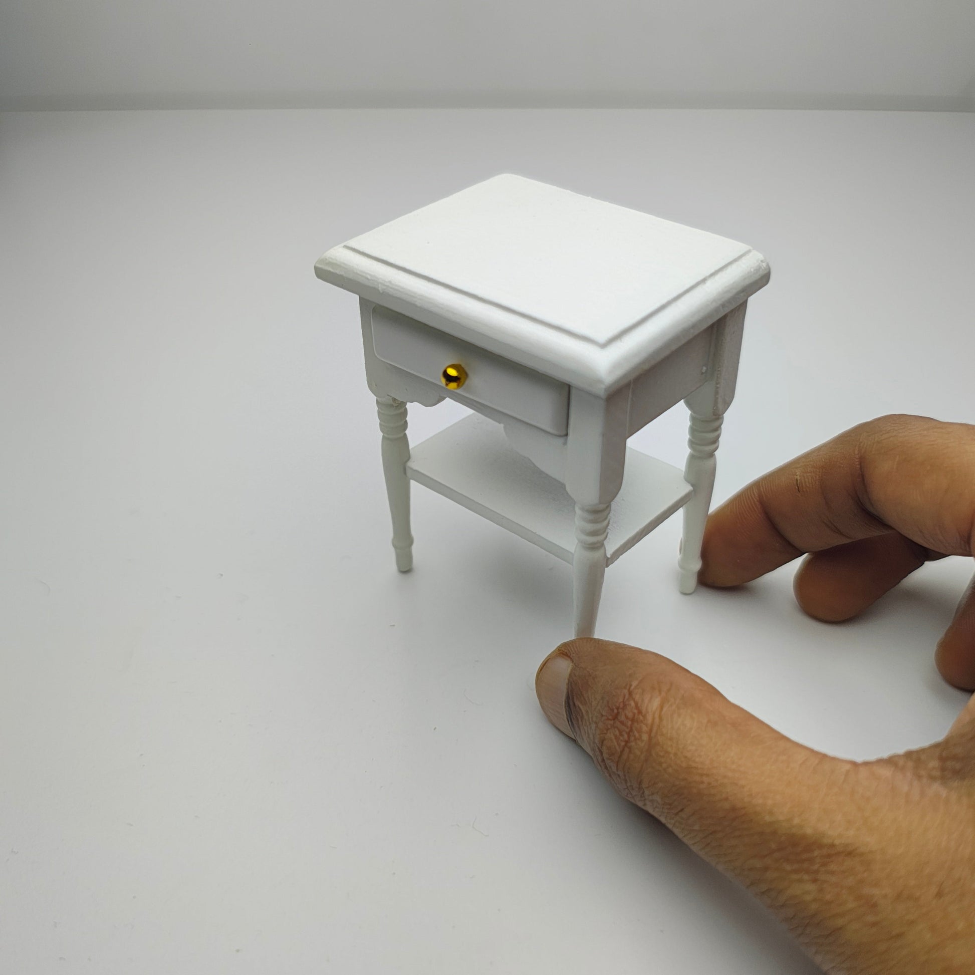 Side_Table_image_2