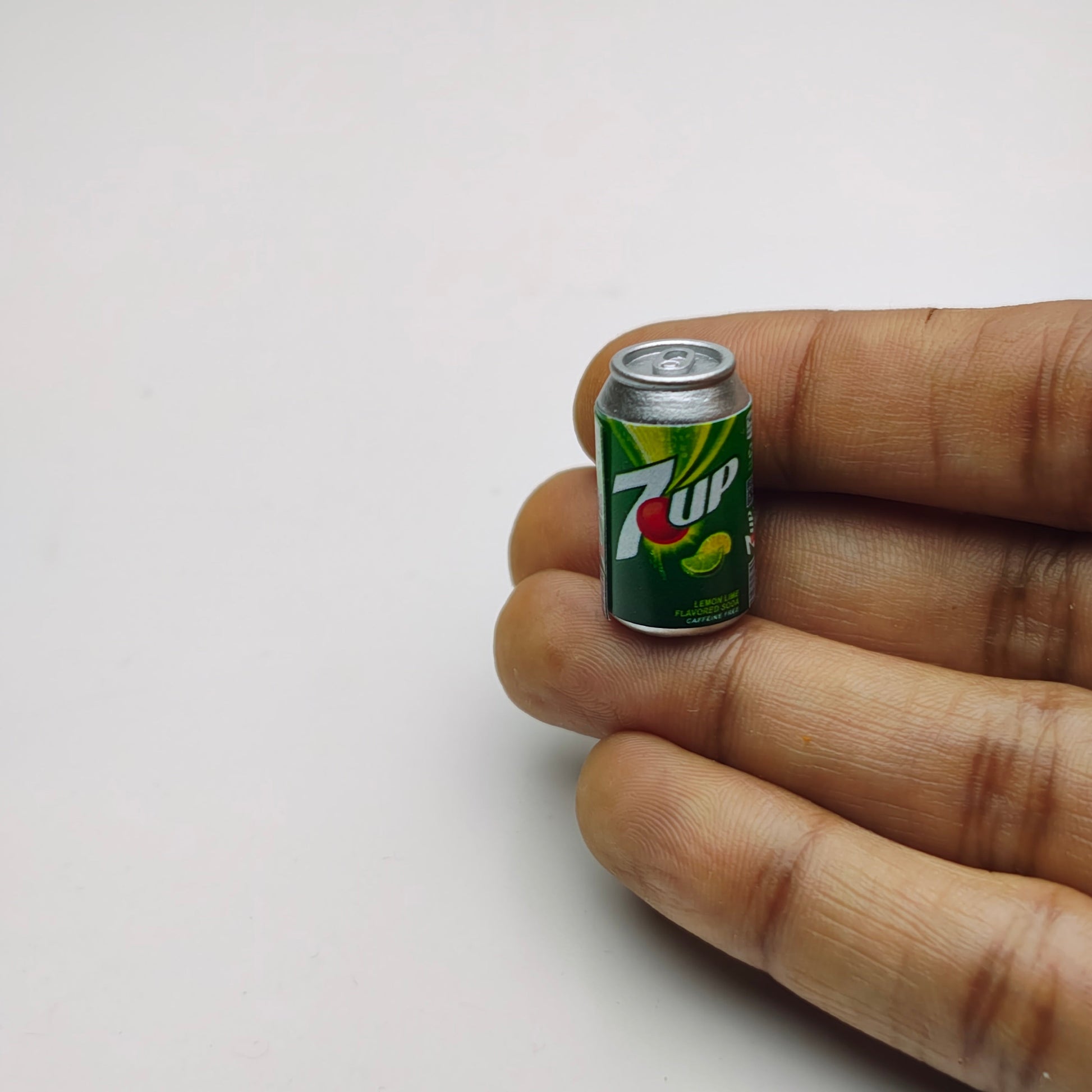 Soft_Drinks_Tin_image_4