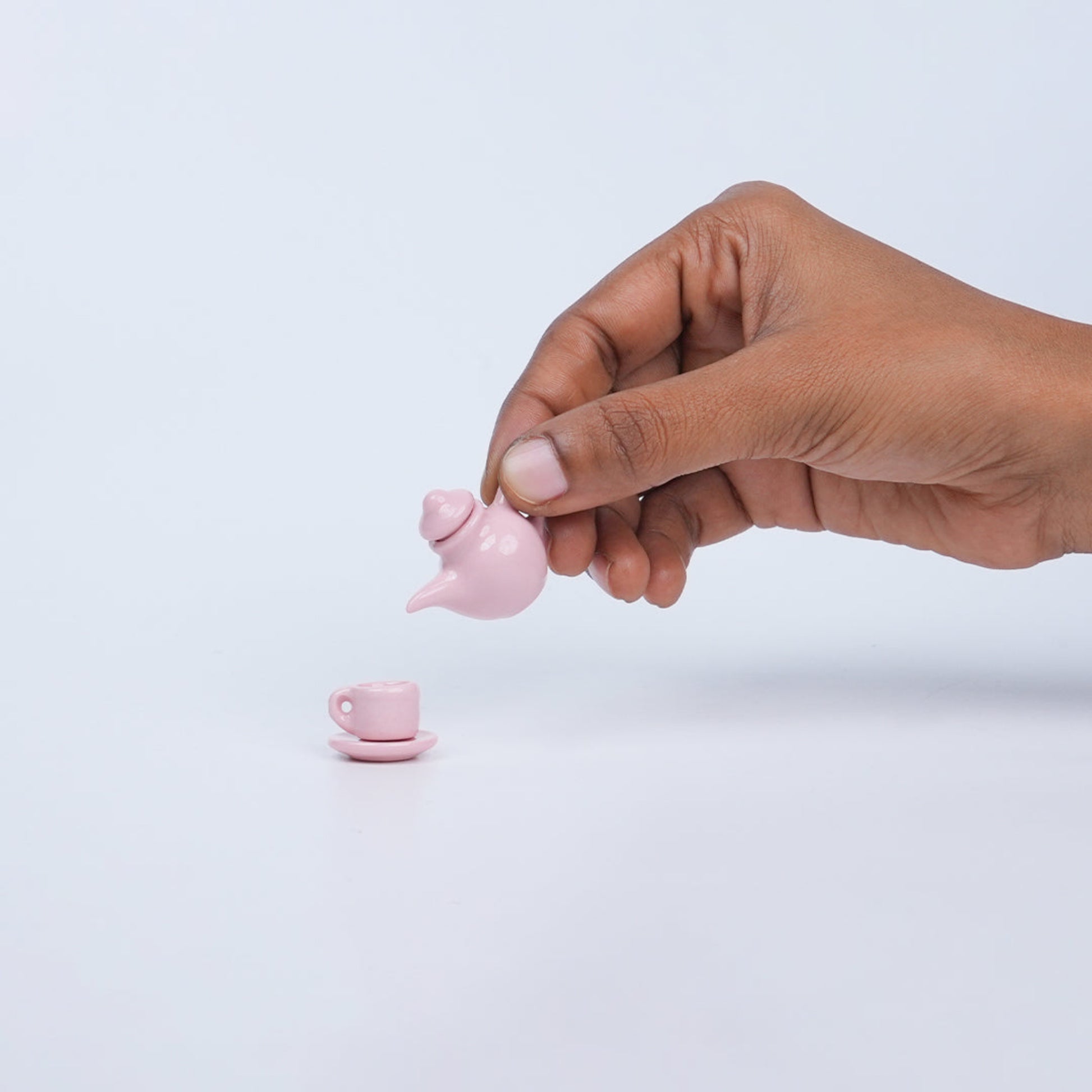 Tea_Cup_and_Saucer_Set_image_2