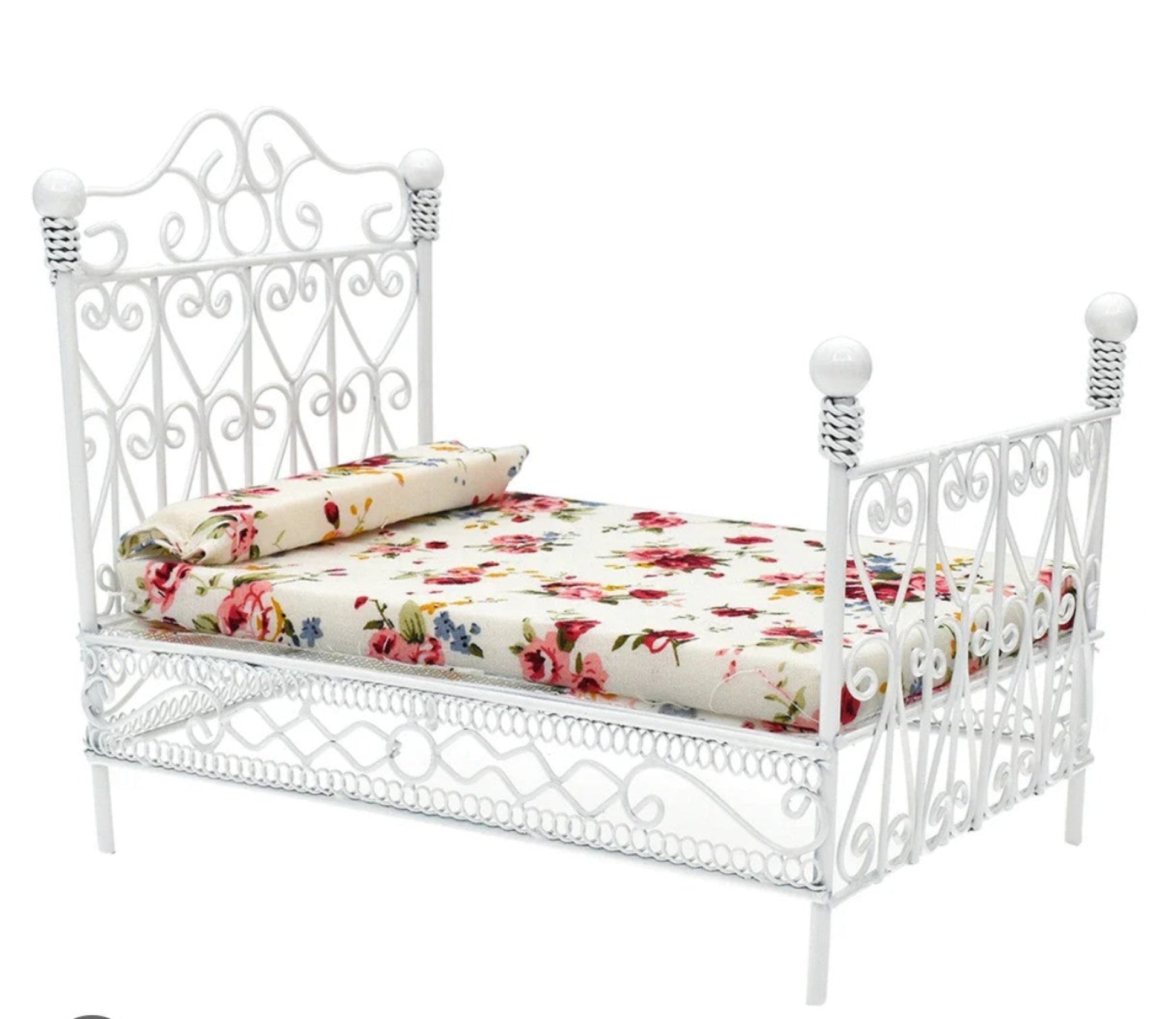 Vintage_Style_Bed_image_3