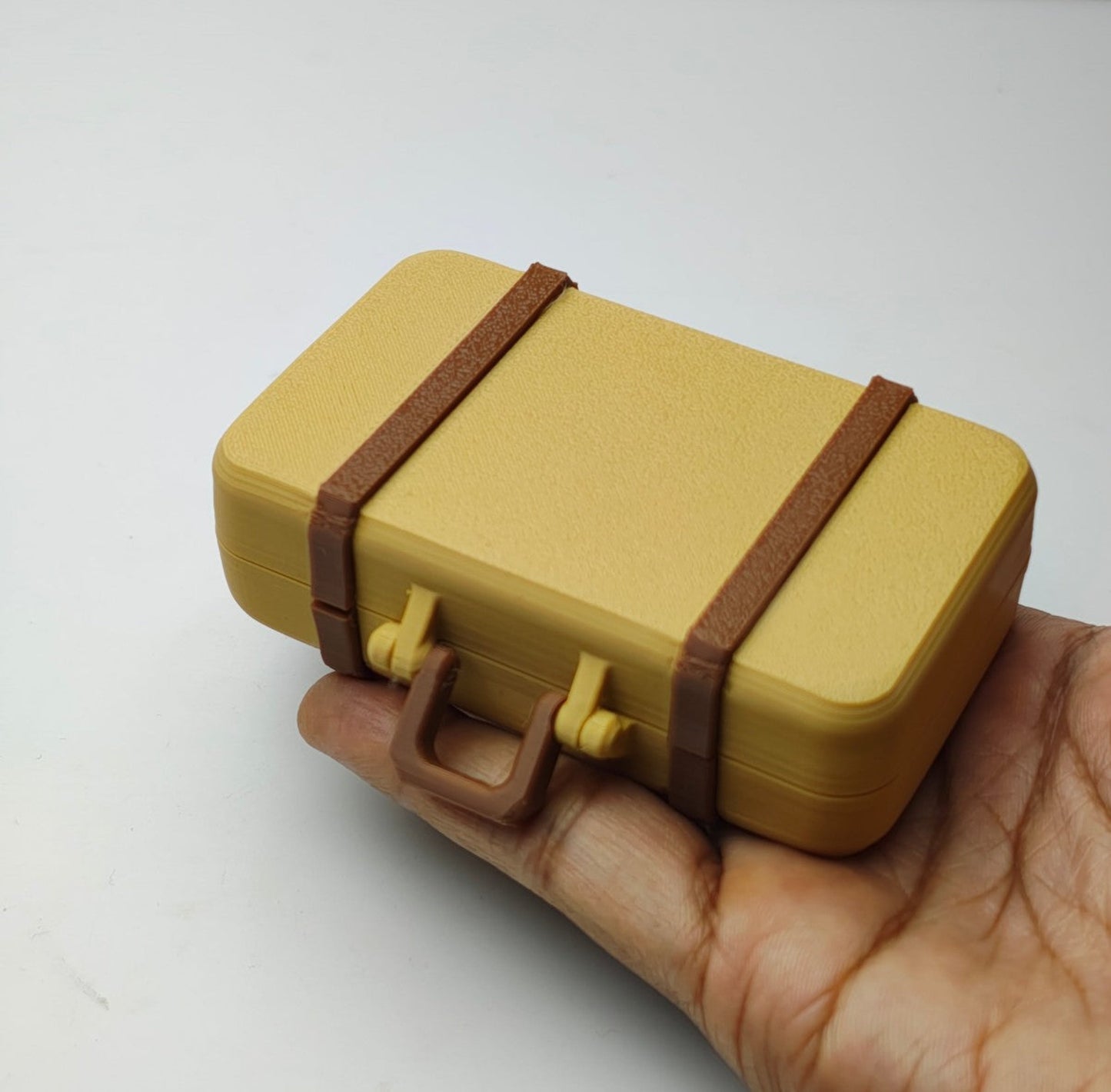 Vintage_Suitcase_image_2
