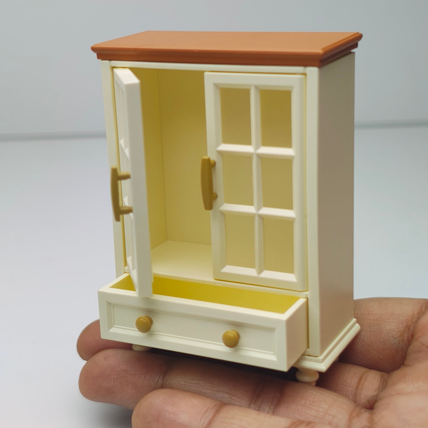 Wardrobe_Cabinet_image_1