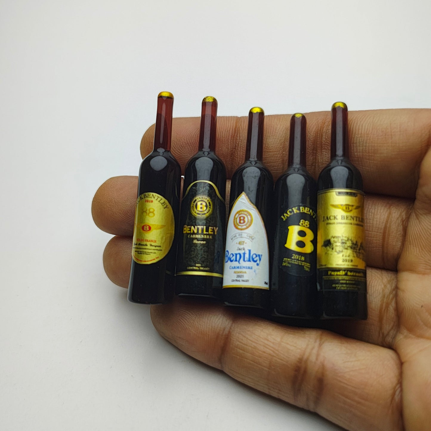 Wine_Bottle_Set_image_1
