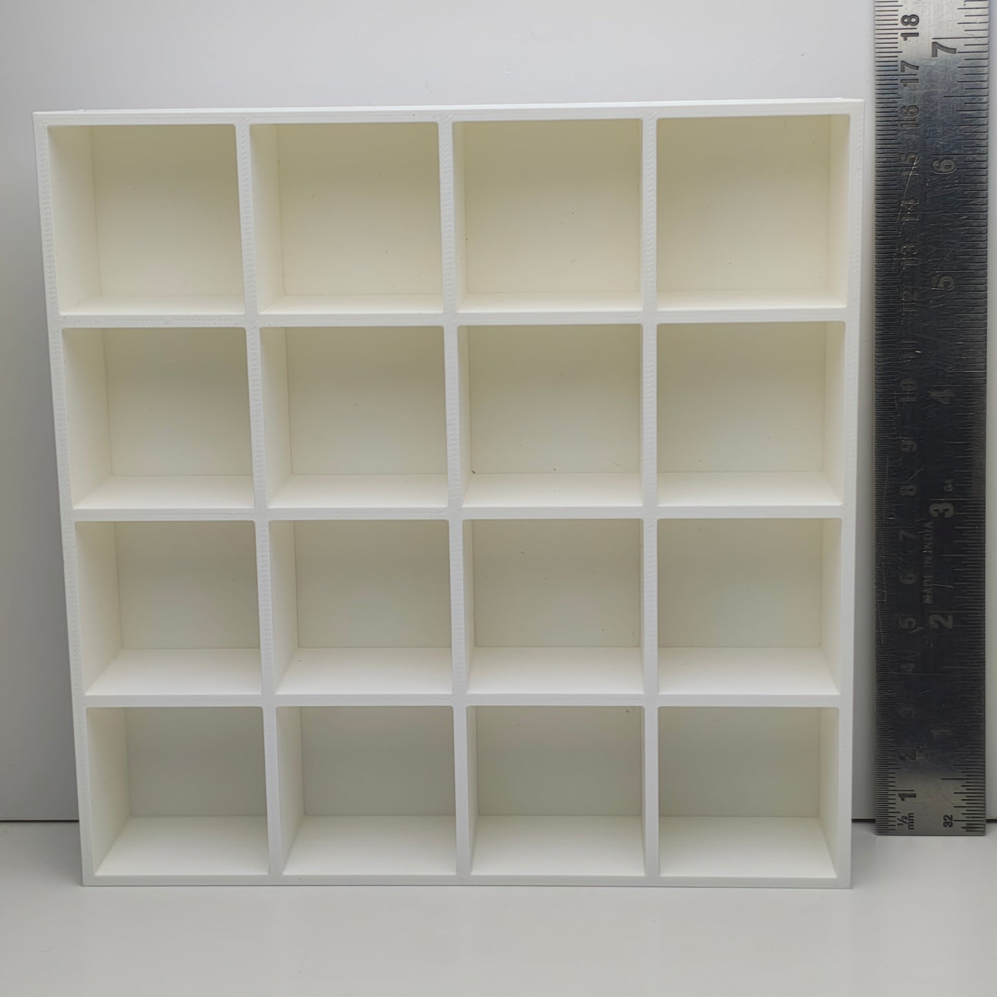 Wooden_16-Grid_Storage_Shelf_image_3