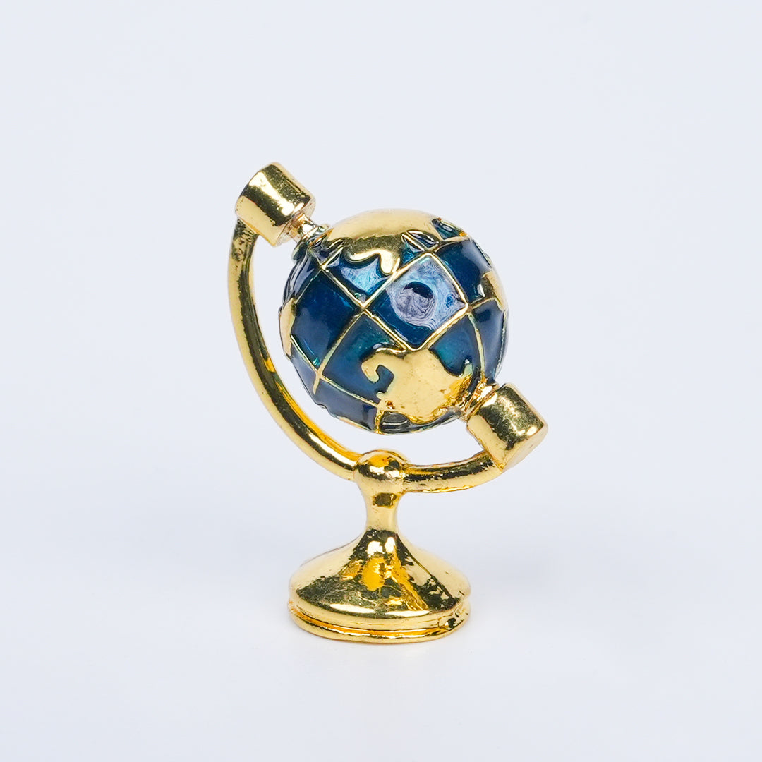 Metal globe