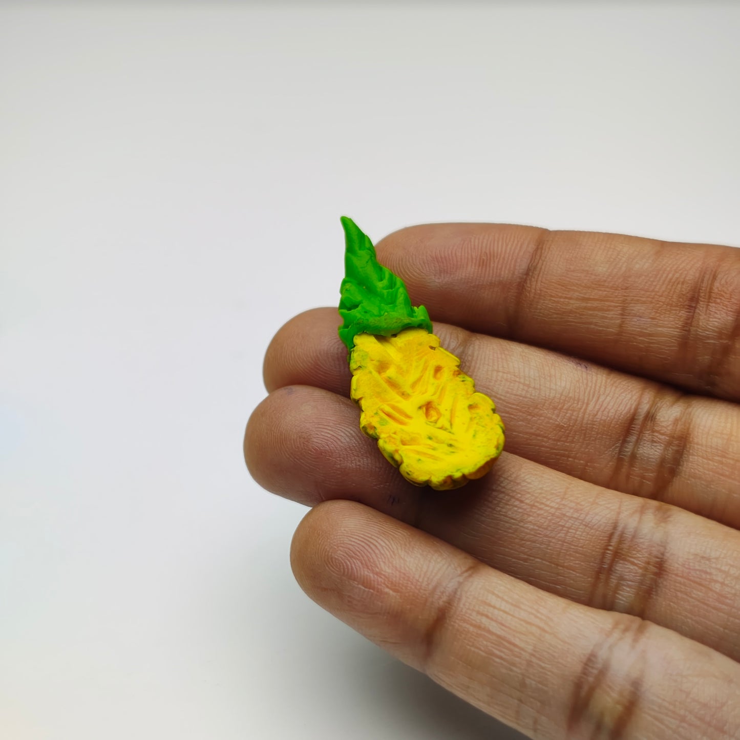 Pineapple Half
