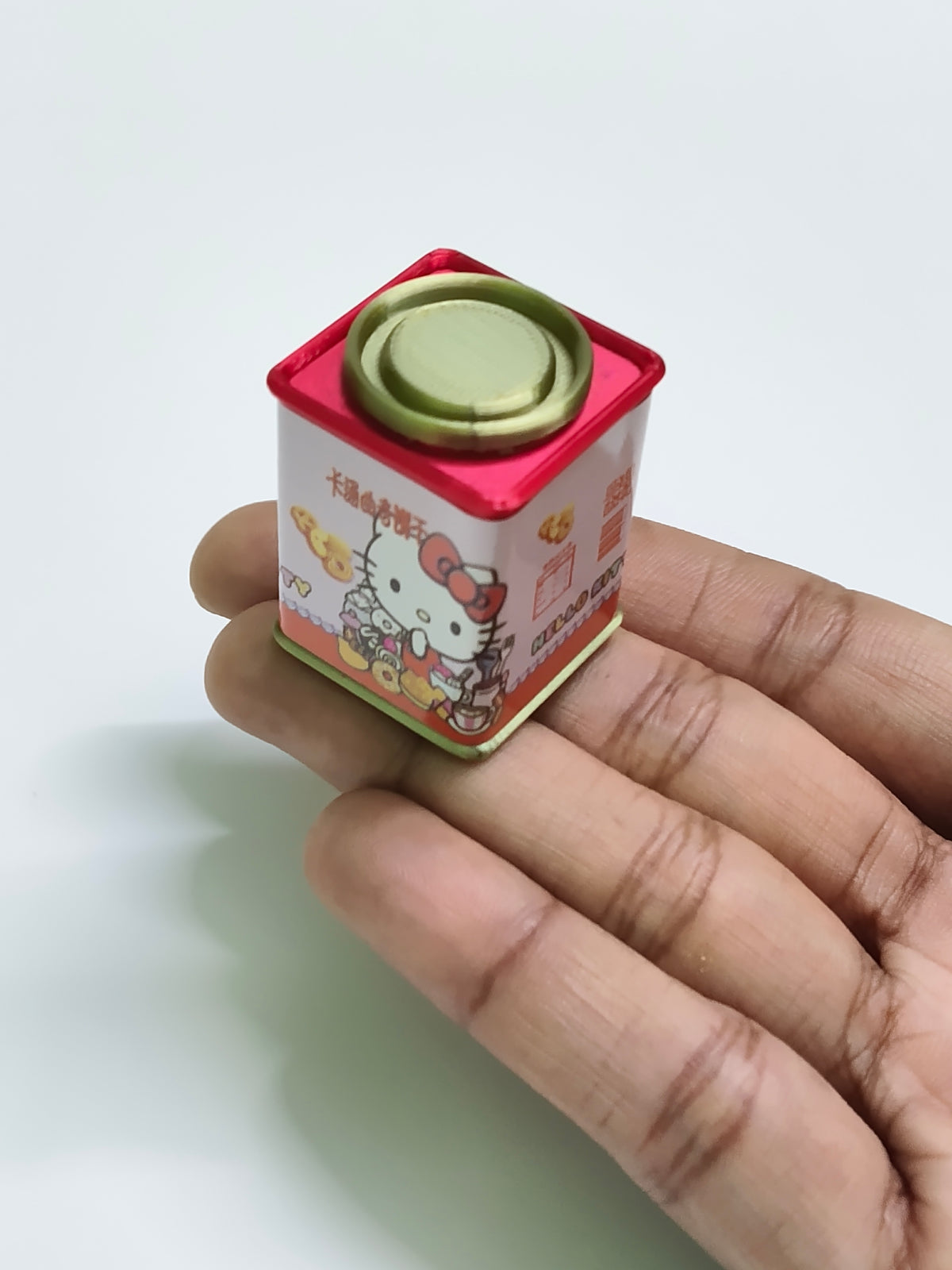 Biscuit Box