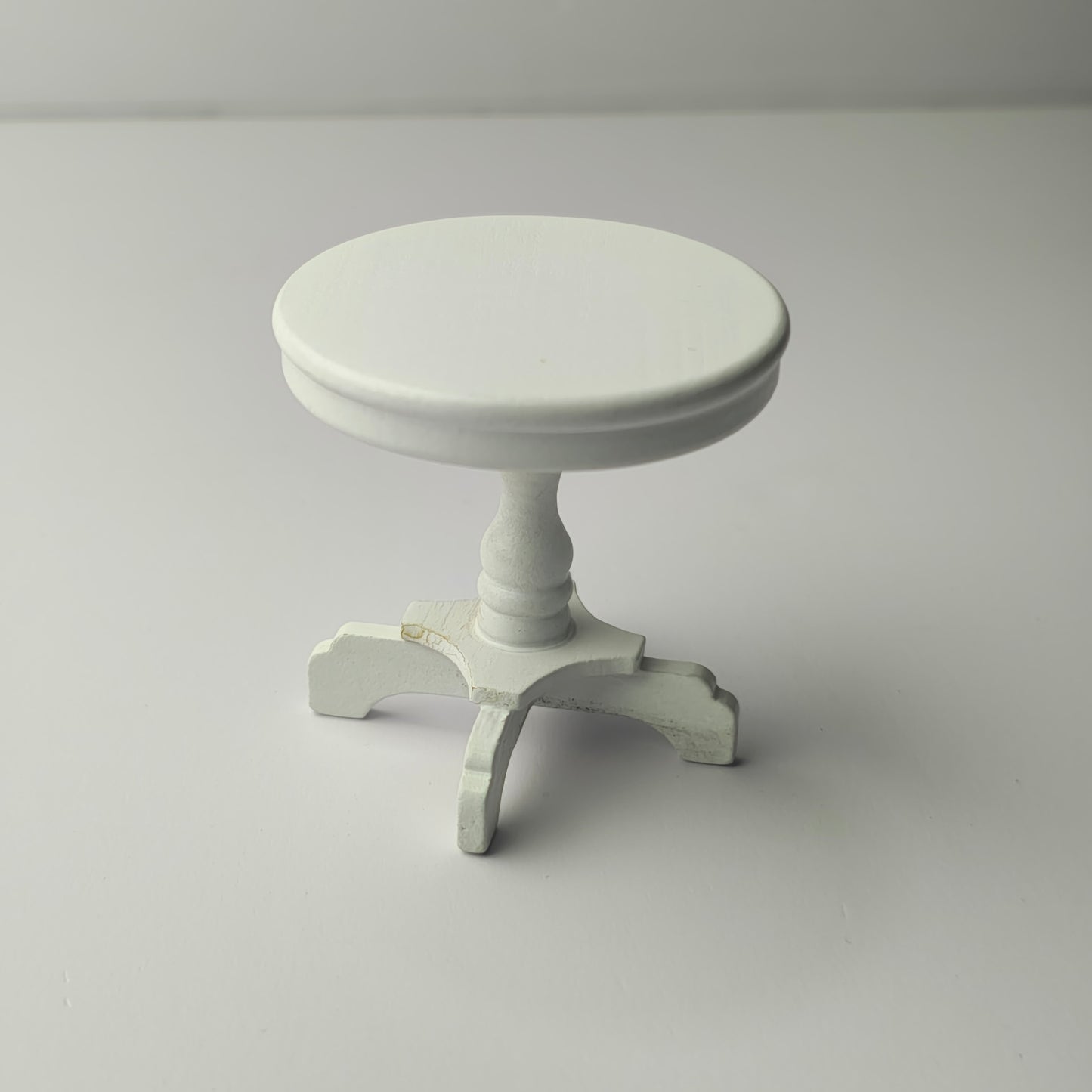 Round Table