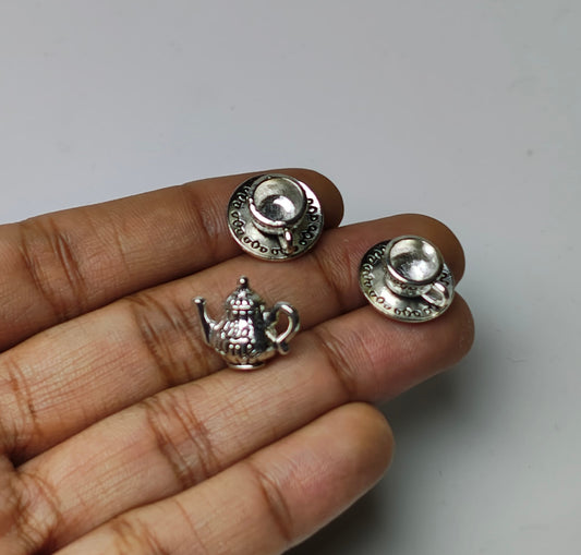 Miniature cup