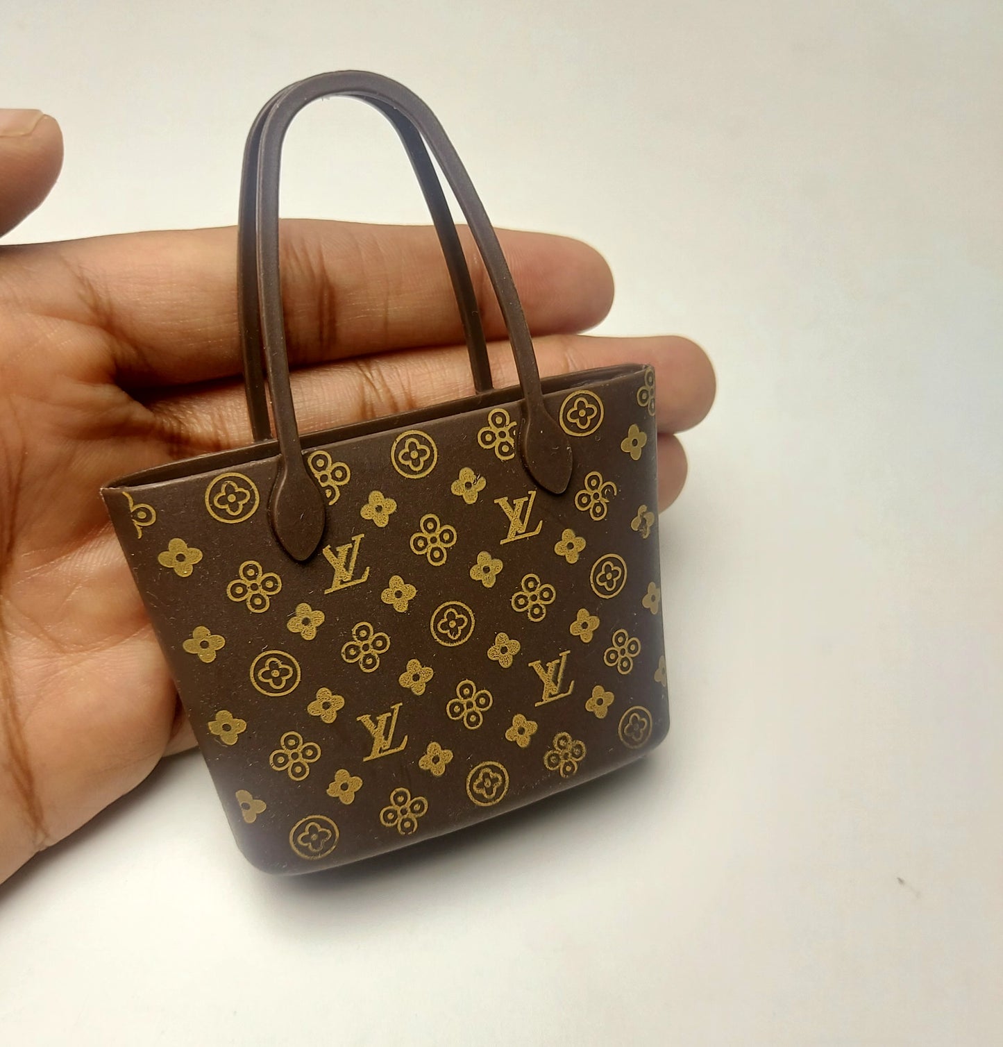 Hand bag