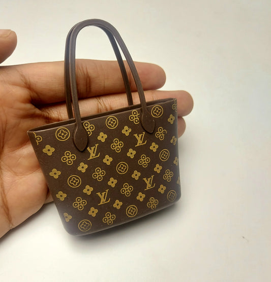 Hand bag