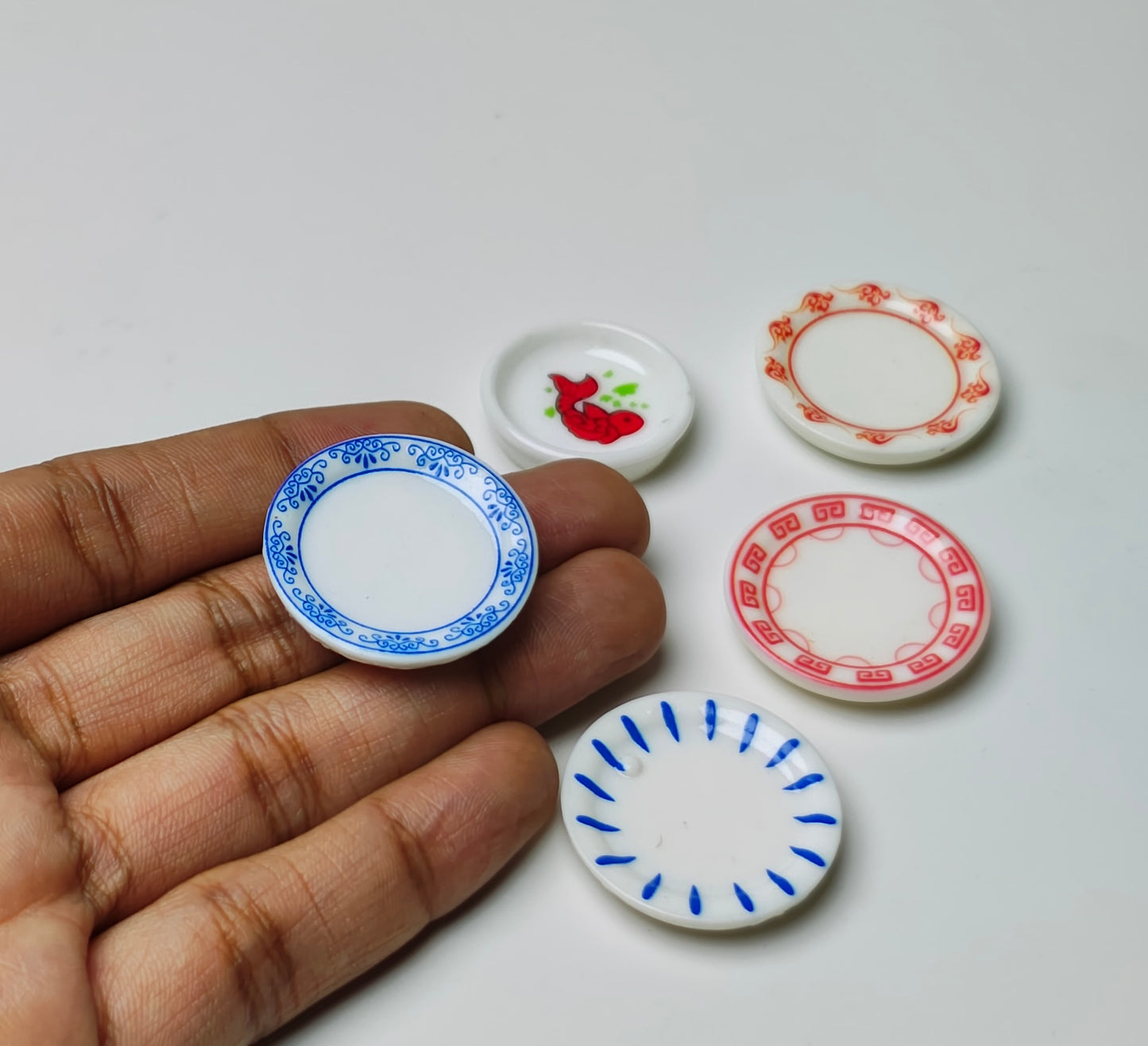 Design plate per piece random