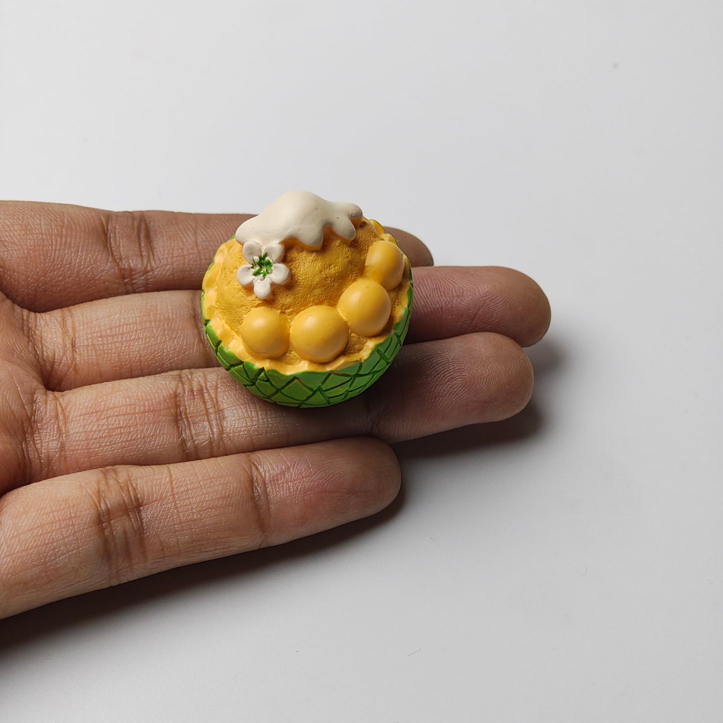Mango ice-cream